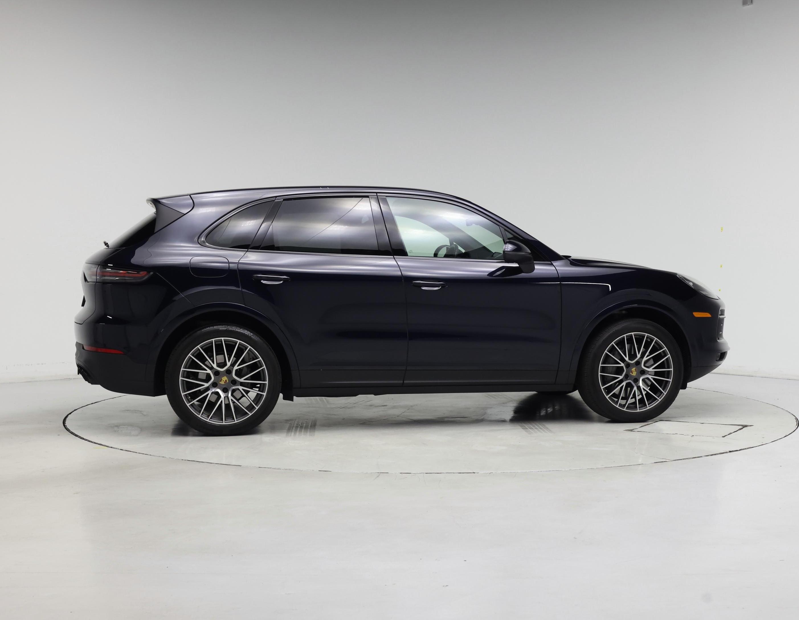Thumbnail: 2021 Porsche Cayenne - 7