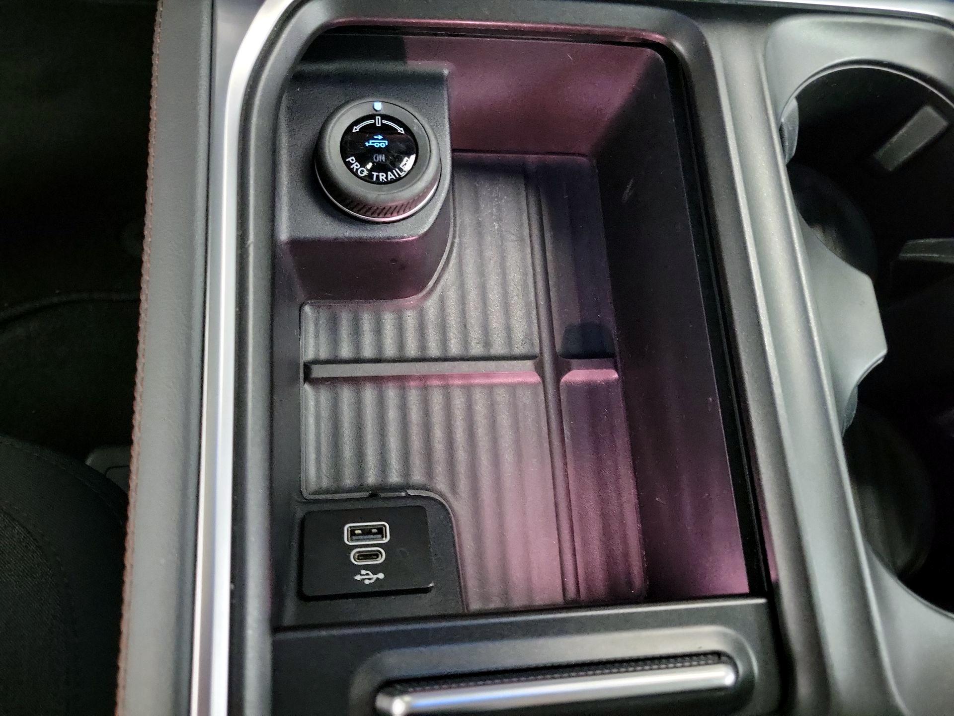 Thumbnail: 2025 Ford Expedition MAX - 19