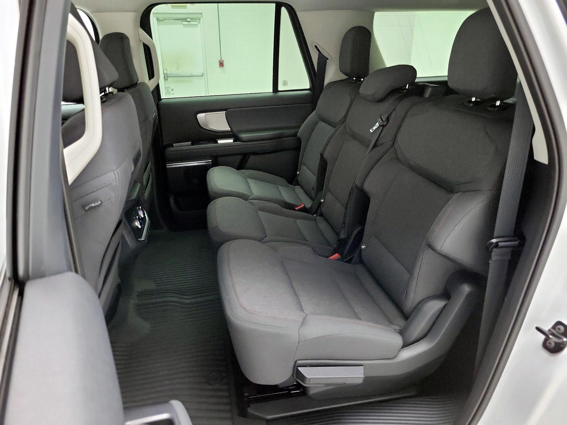 Thumbnail: 2025 Ford Expedition MAX - 20