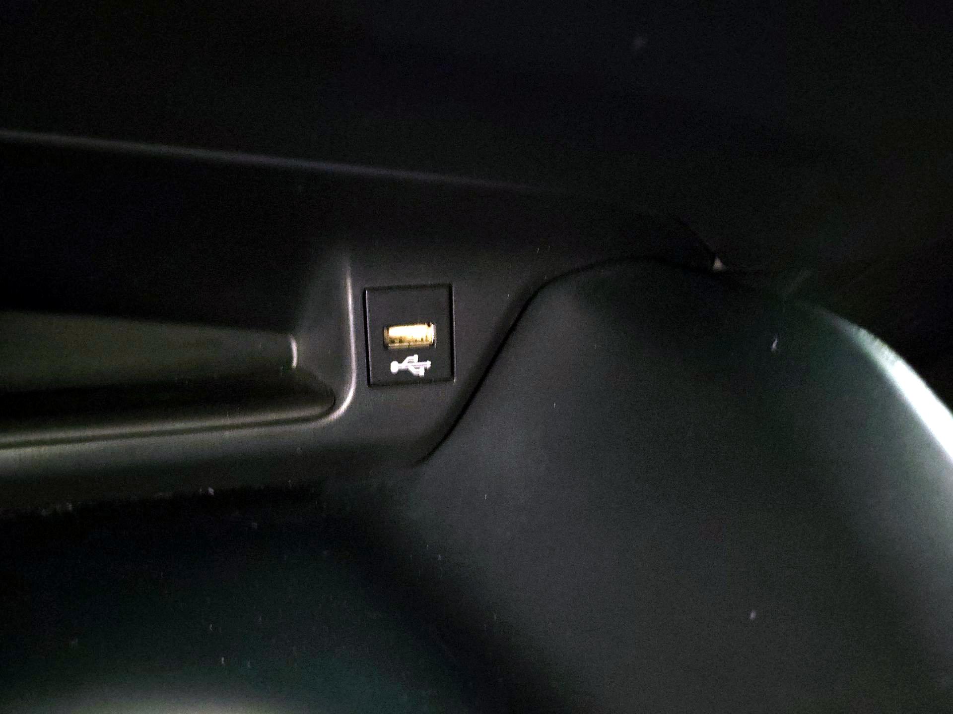 Thumbnail: 2020 Toyota C-HR - 18