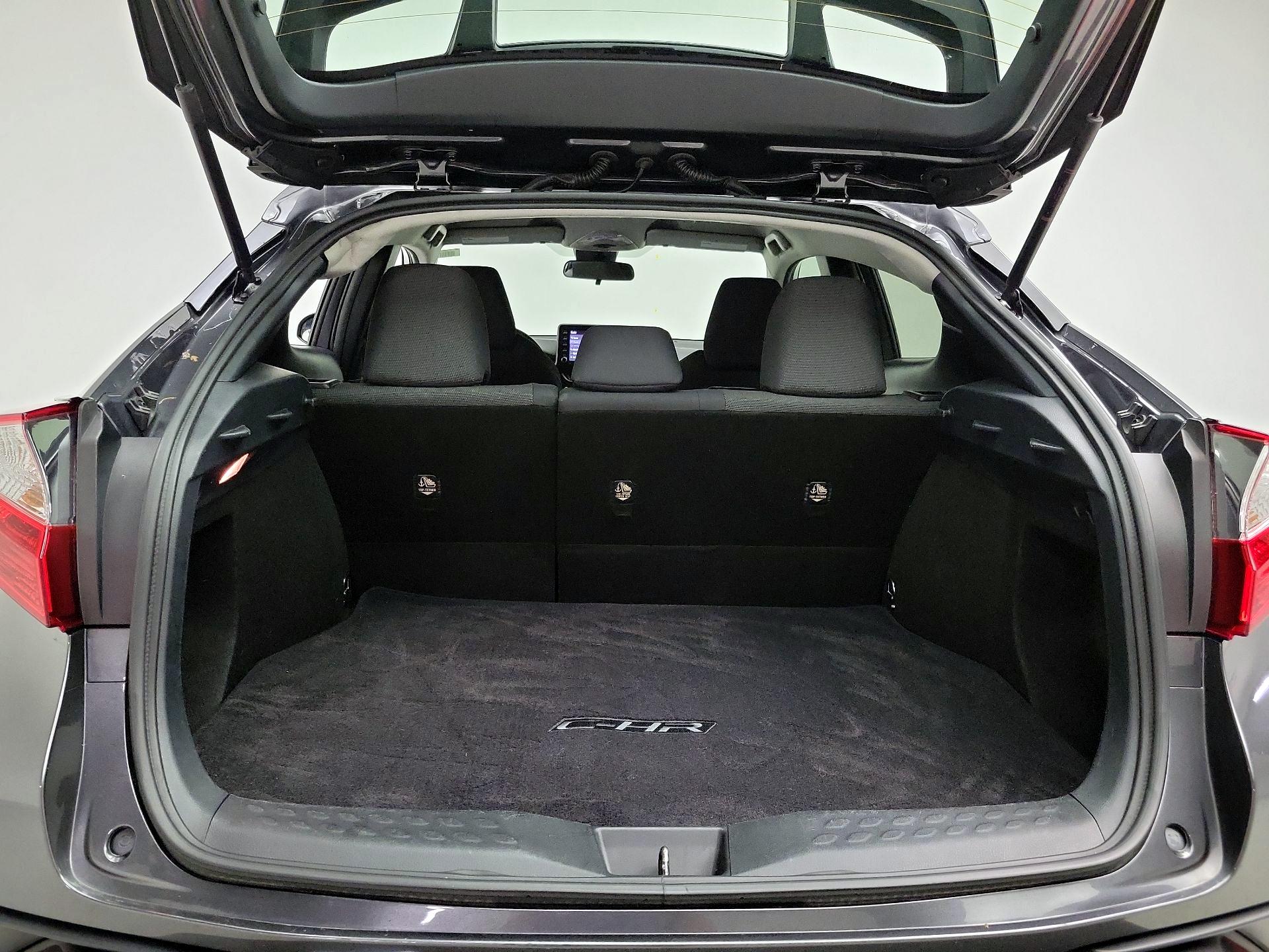 Thumbnail: 2020 Toyota C-HR - 20