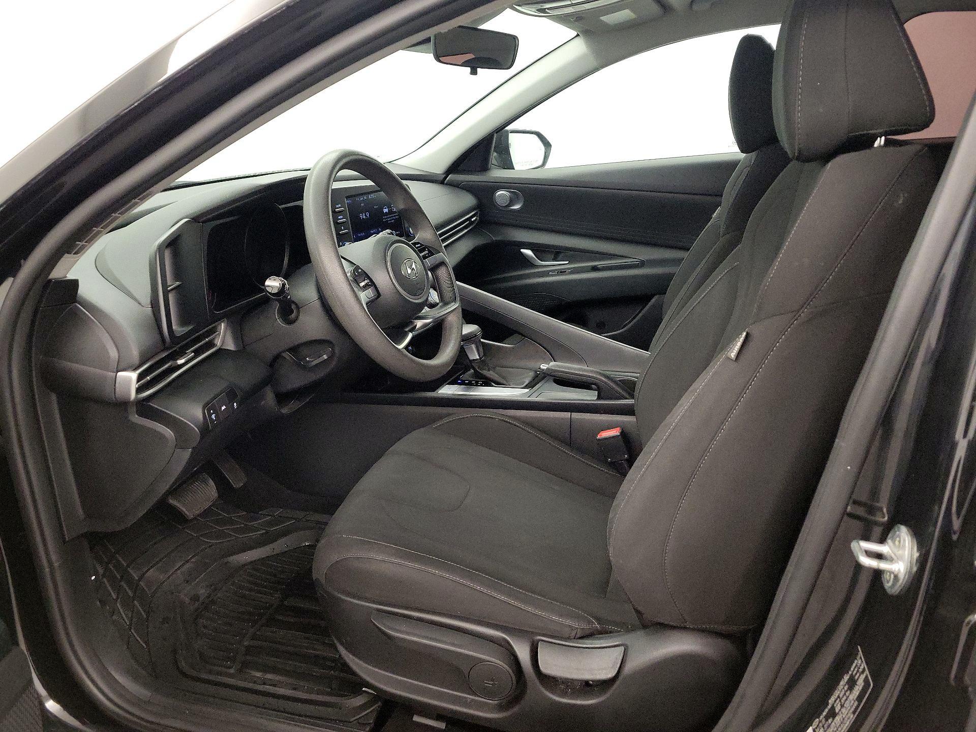 Thumbnail: 2023 Hyundai Elantra - 11