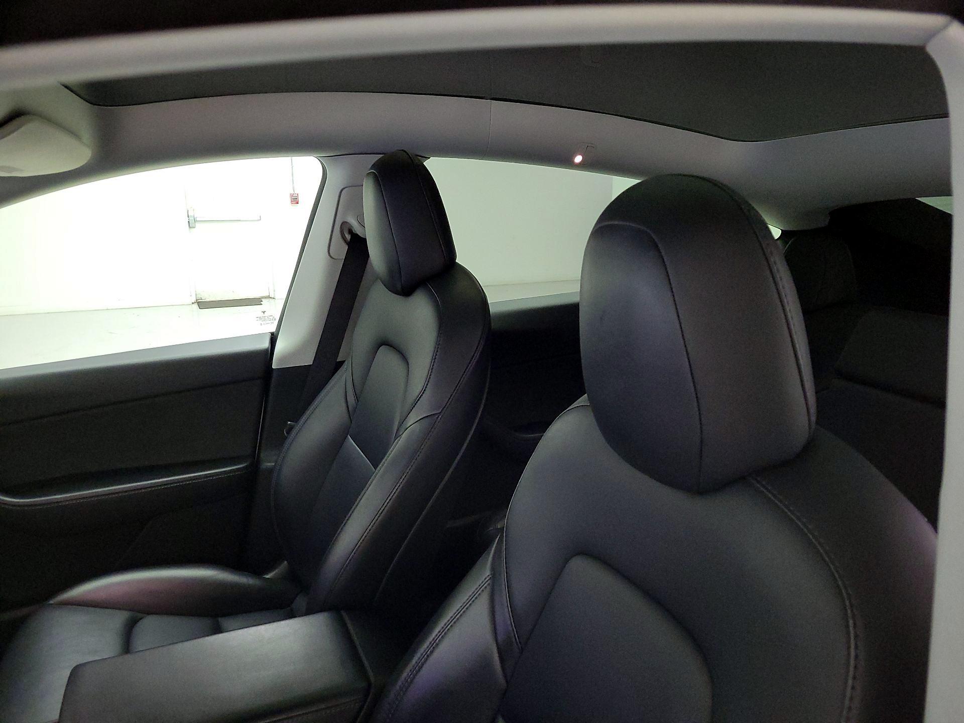 Thumbnail: 2021 Tesla Model Y - 19