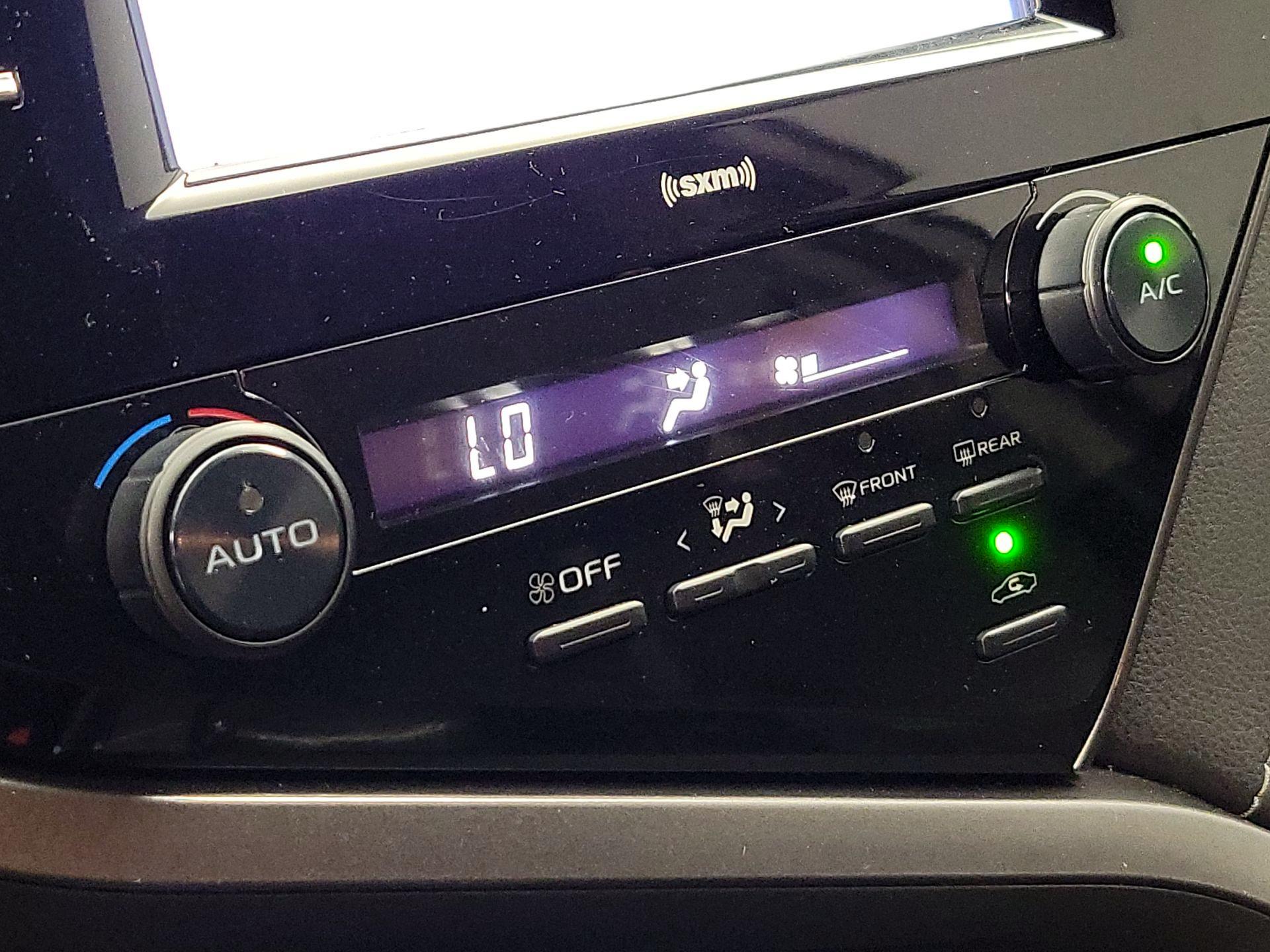 Thumbnail: 2020 Toyota Camry - 16