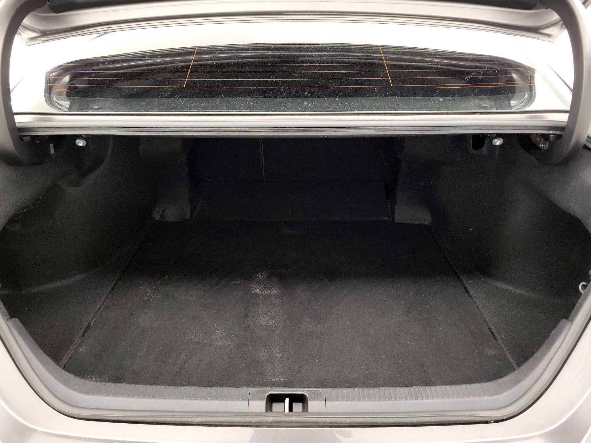 Thumbnail: 2020 Toyota Camry - 20