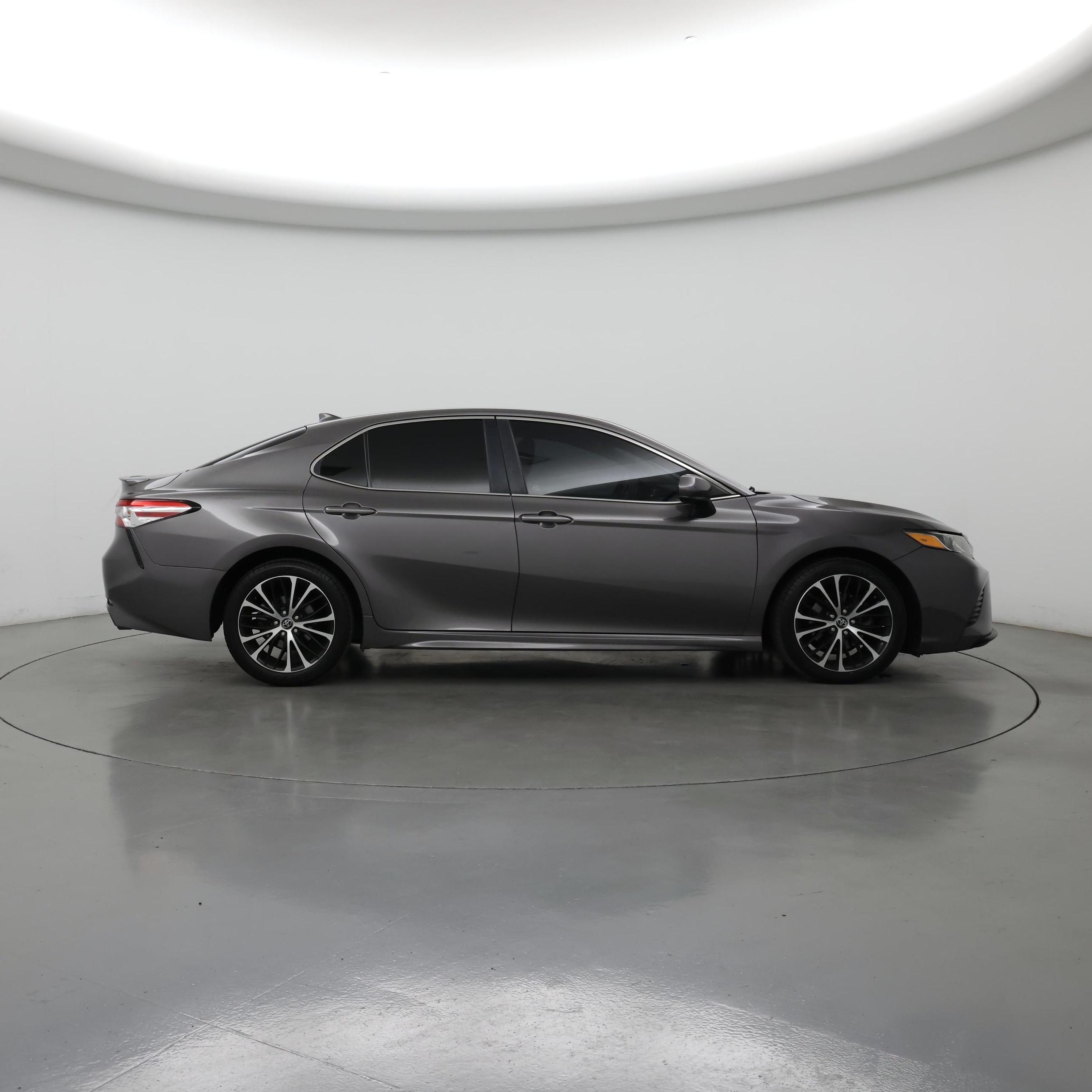 Thumbnail: 2020 Toyota Camry - 7