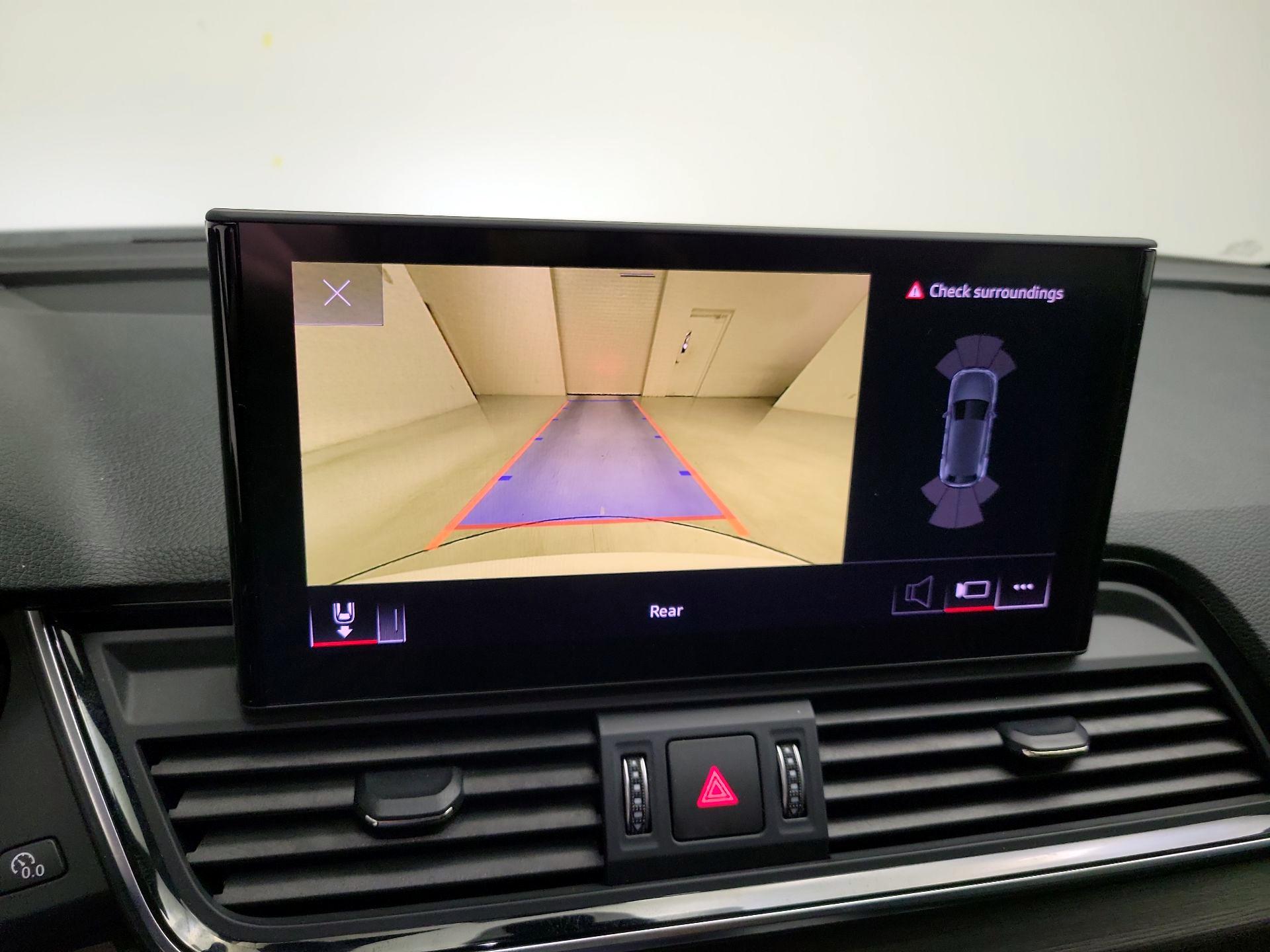 Thumbnail: 2021 Audi Q5 - 14