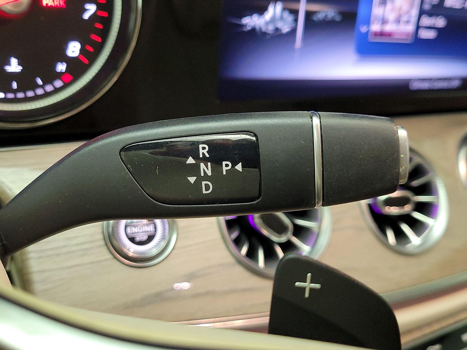 Thumbnail: 2019 Mercedes-Benz E-Class - 16