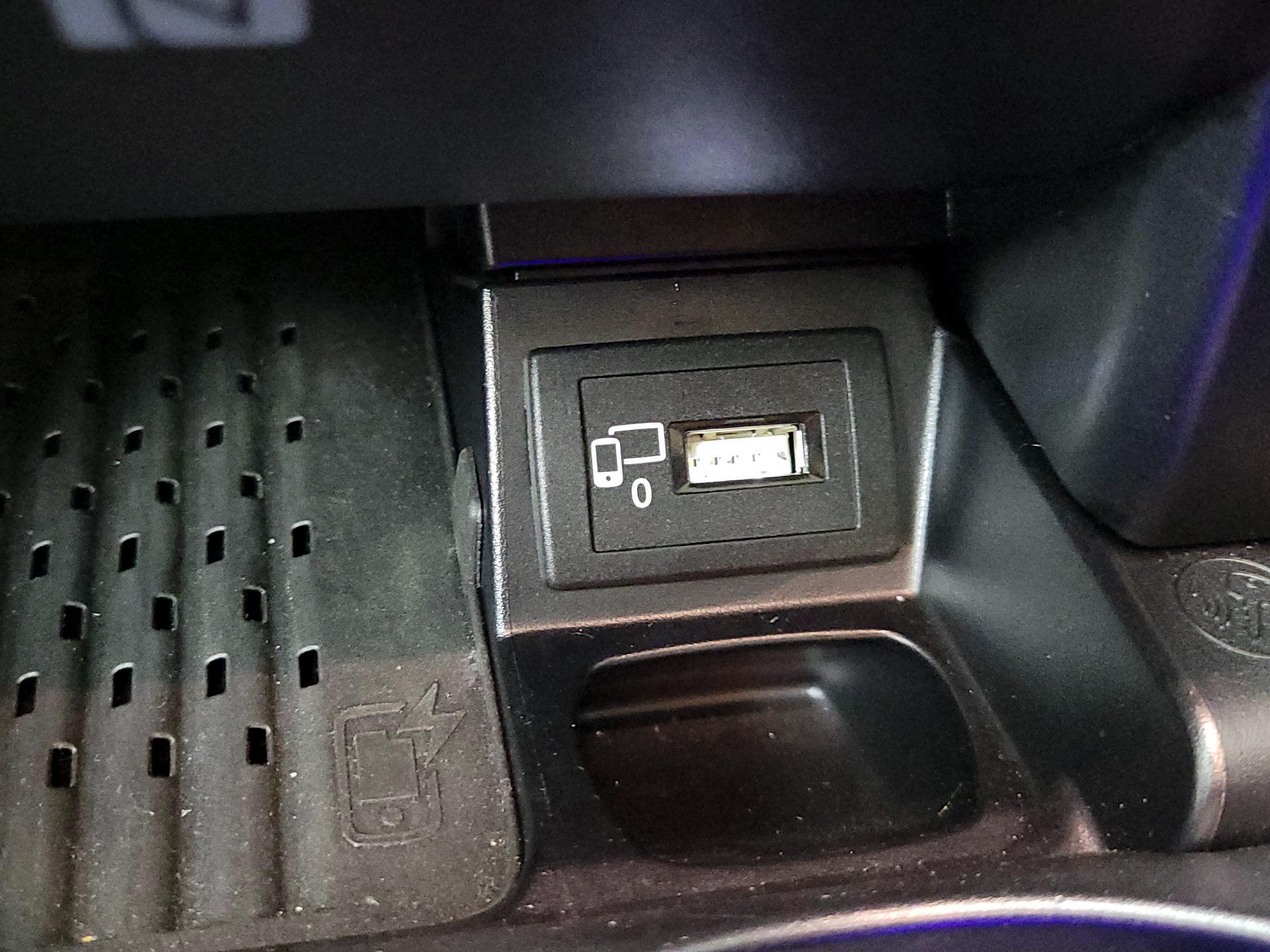 Thumbnail: 2019 Mercedes-Benz E-Class - 17