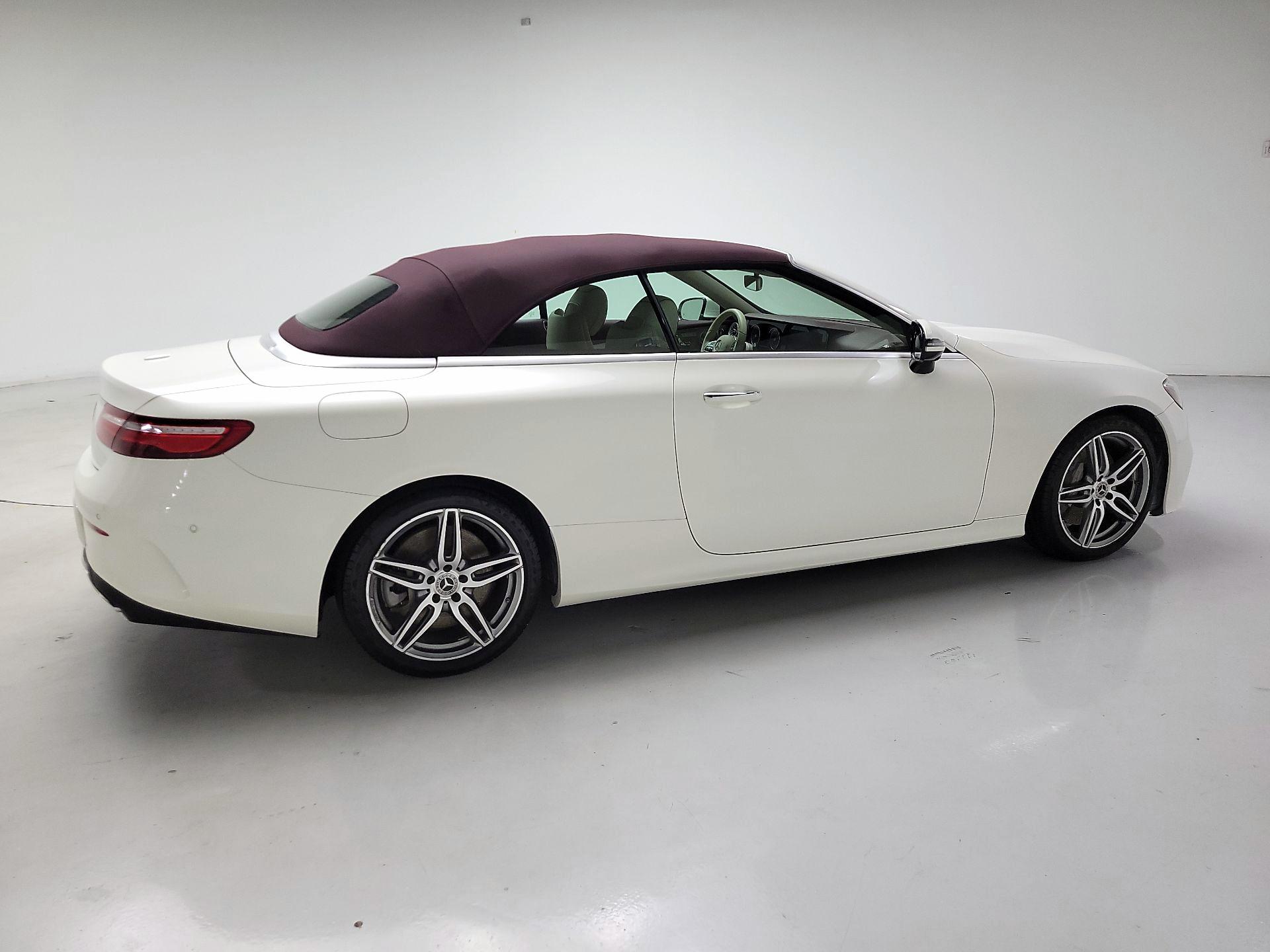 Thumbnail: 2019 Mercedes-Benz E-Class - 4