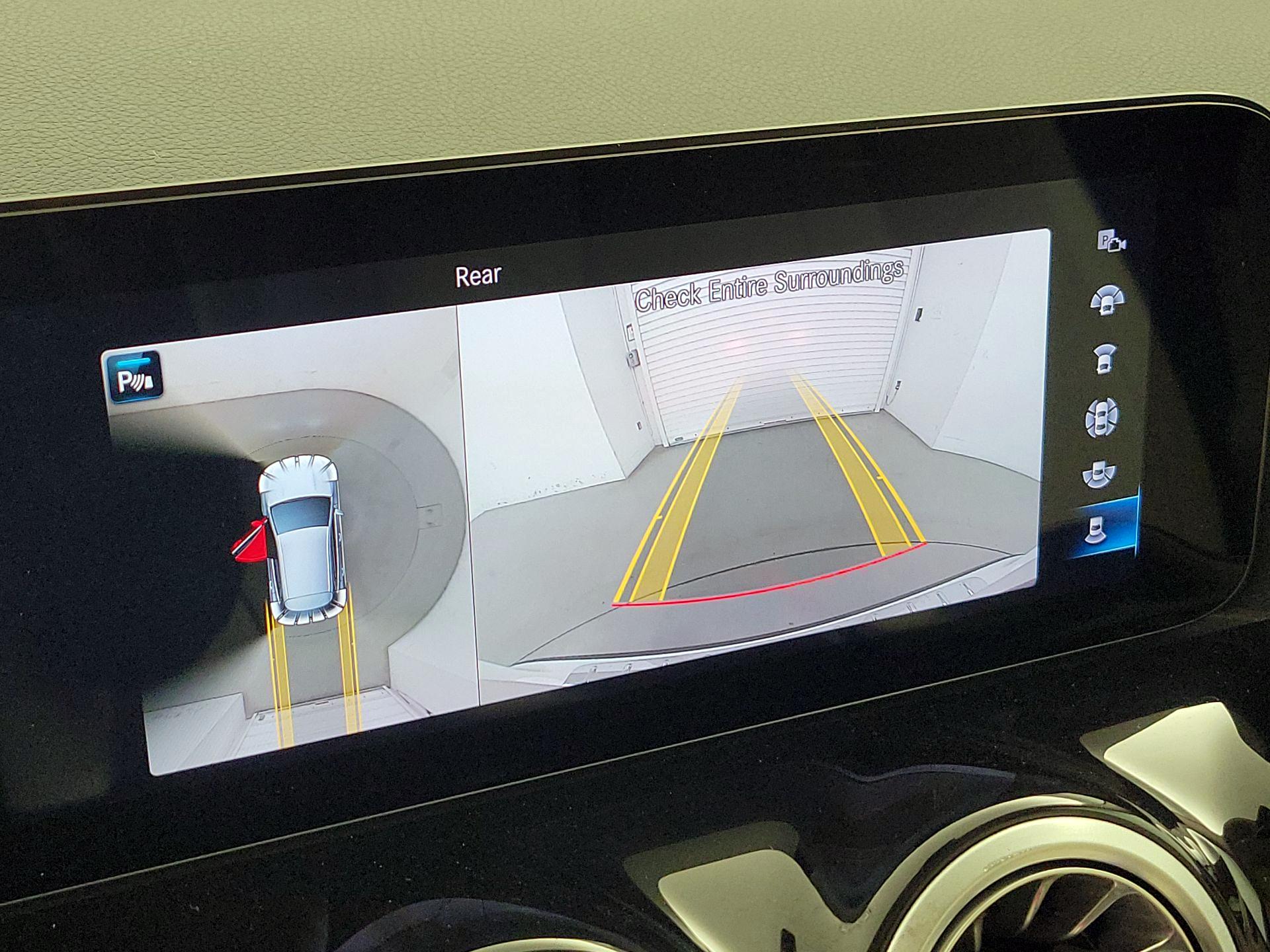 Thumbnail: 2022 Mercedes-Benz GLA - 14