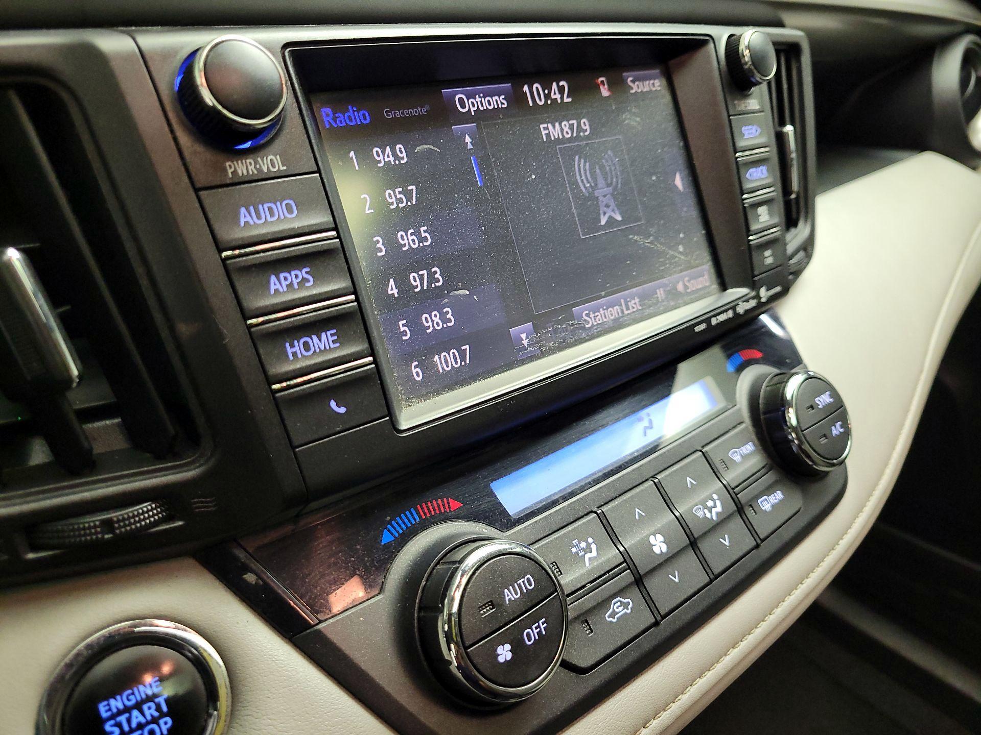 Thumbnail: 2017 Toyota RAV4 - 15