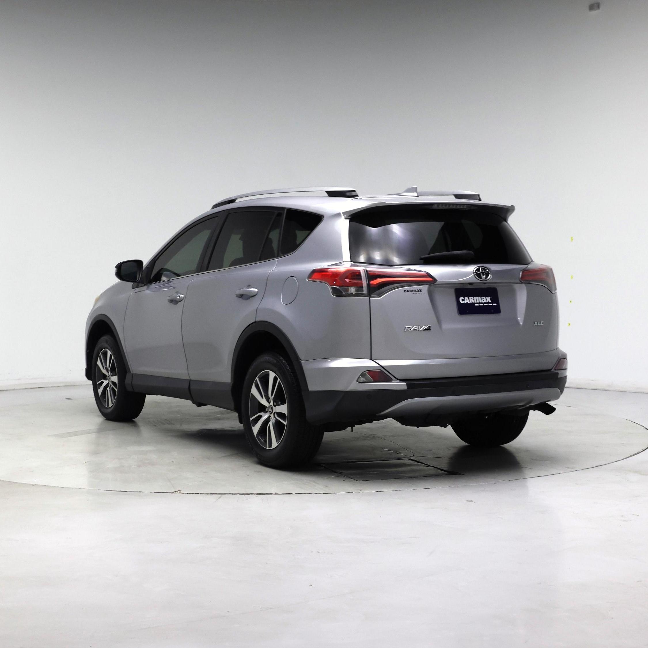 Thumbnail: 2017 Toyota RAV4 - 2