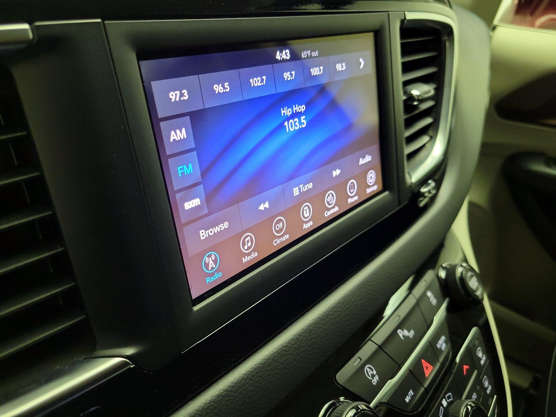 Thumbnail: 2018 Chrysler Pacifica - 15