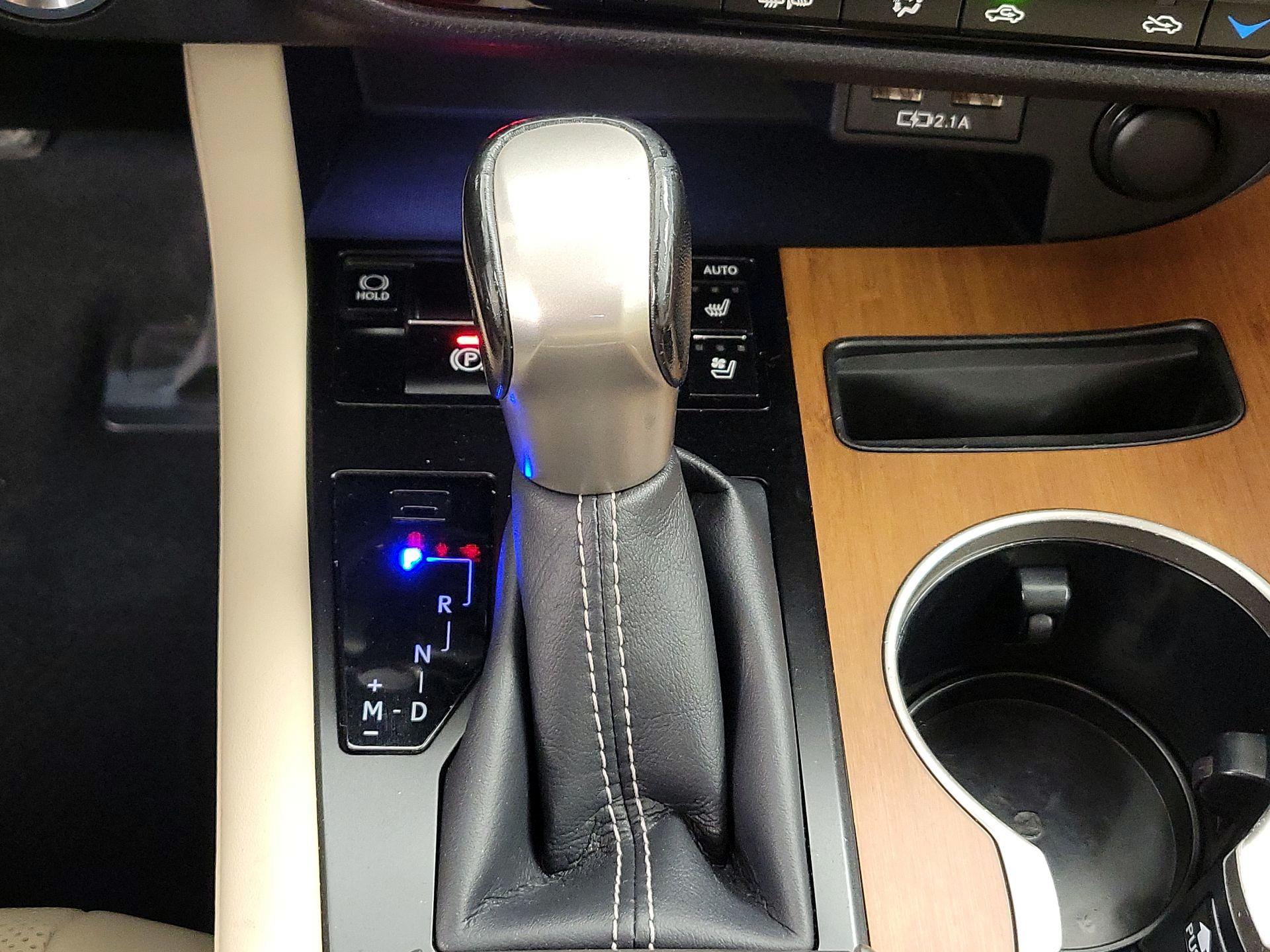 Thumbnail: 2022 Lexus RX - 17