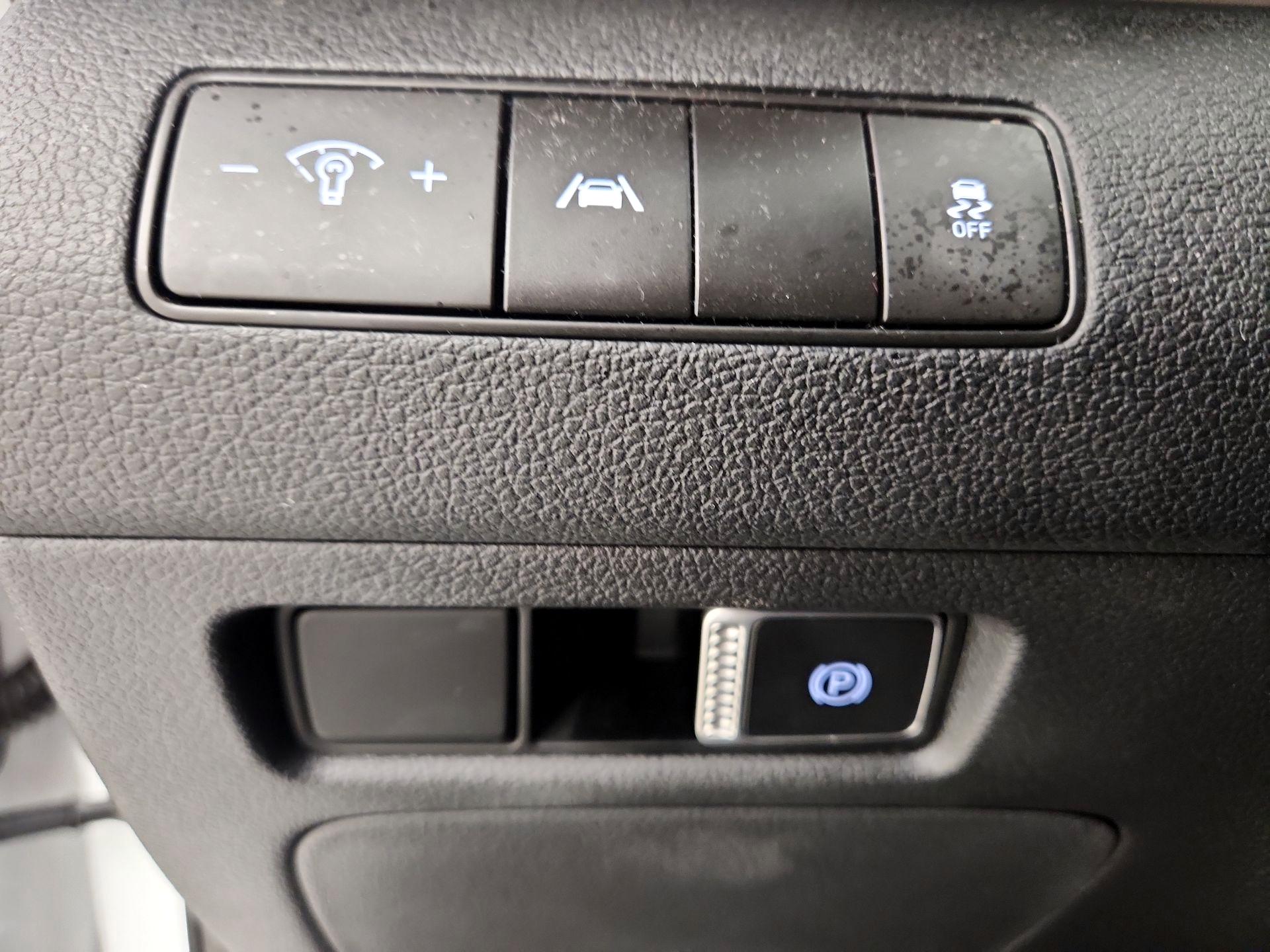 Thumbnail: 2022 Hyundai Santa Fe - 13