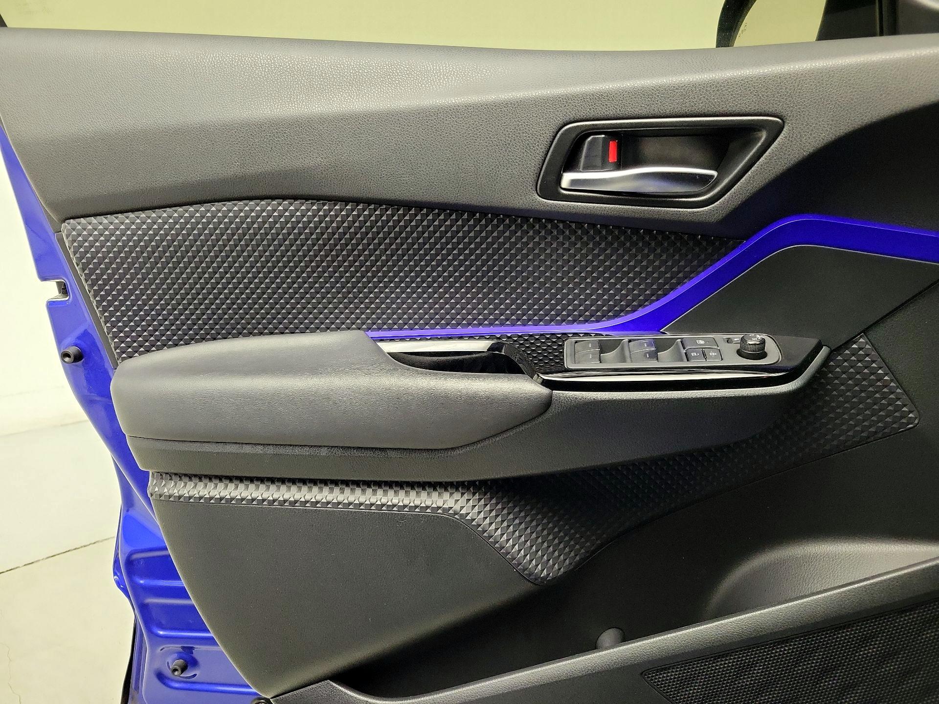 Thumbnail: 2021 Toyota C-HR - 12