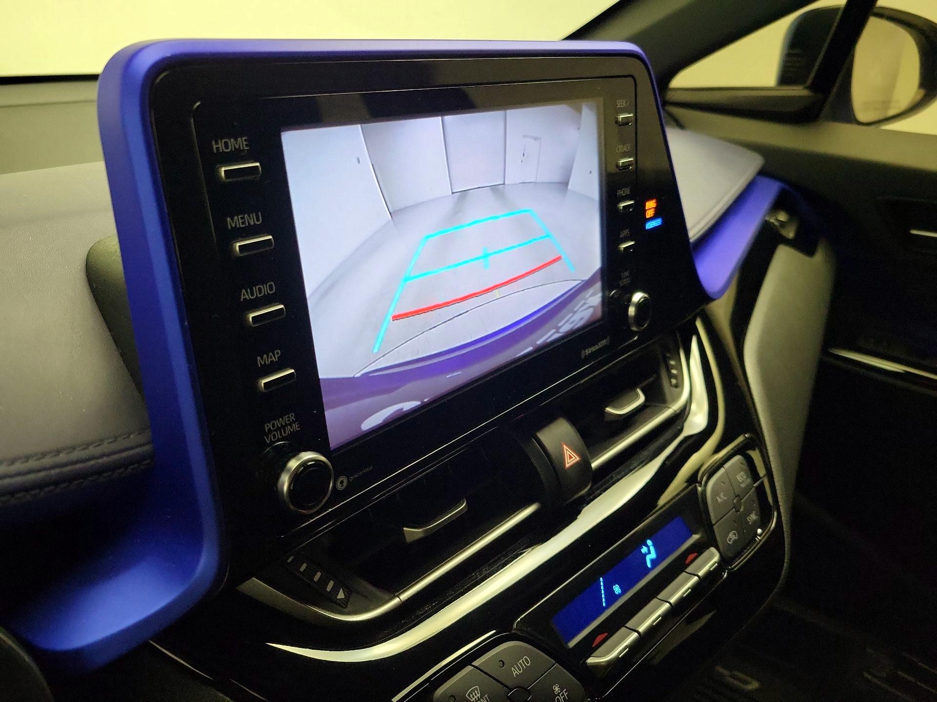 Thumbnail: 2021 Toyota C-HR - 14