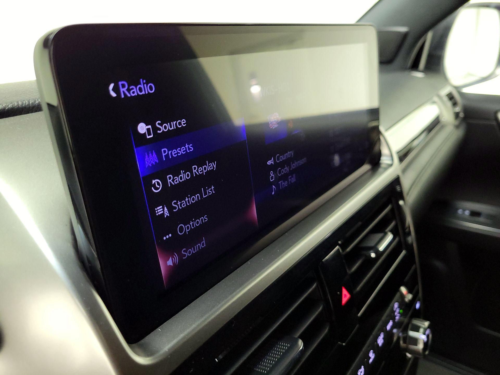 Thumbnail: 2022 Lexus GX - 14