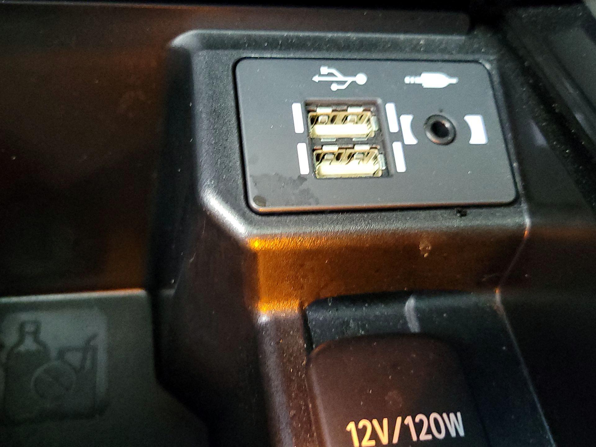 Thumbnail: 2022 Lexus GX - 17