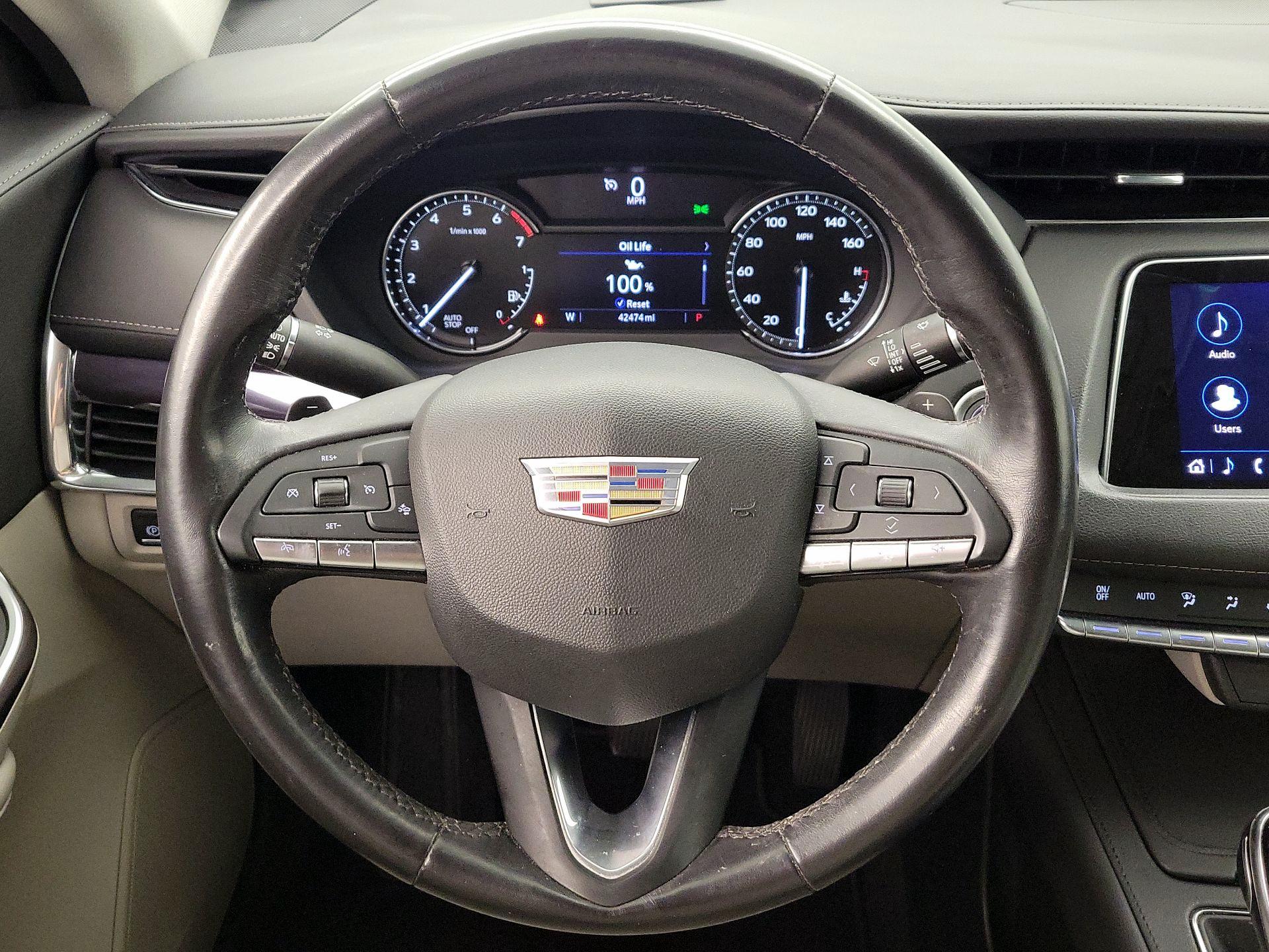 Thumbnail: 2023 Cadillac XT4 - 10