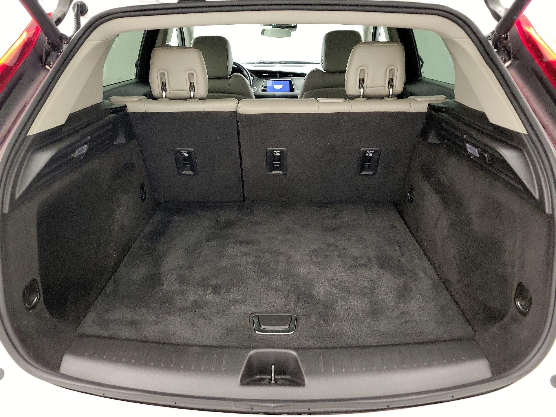 Thumbnail: 2023 Cadillac XT4 - 20