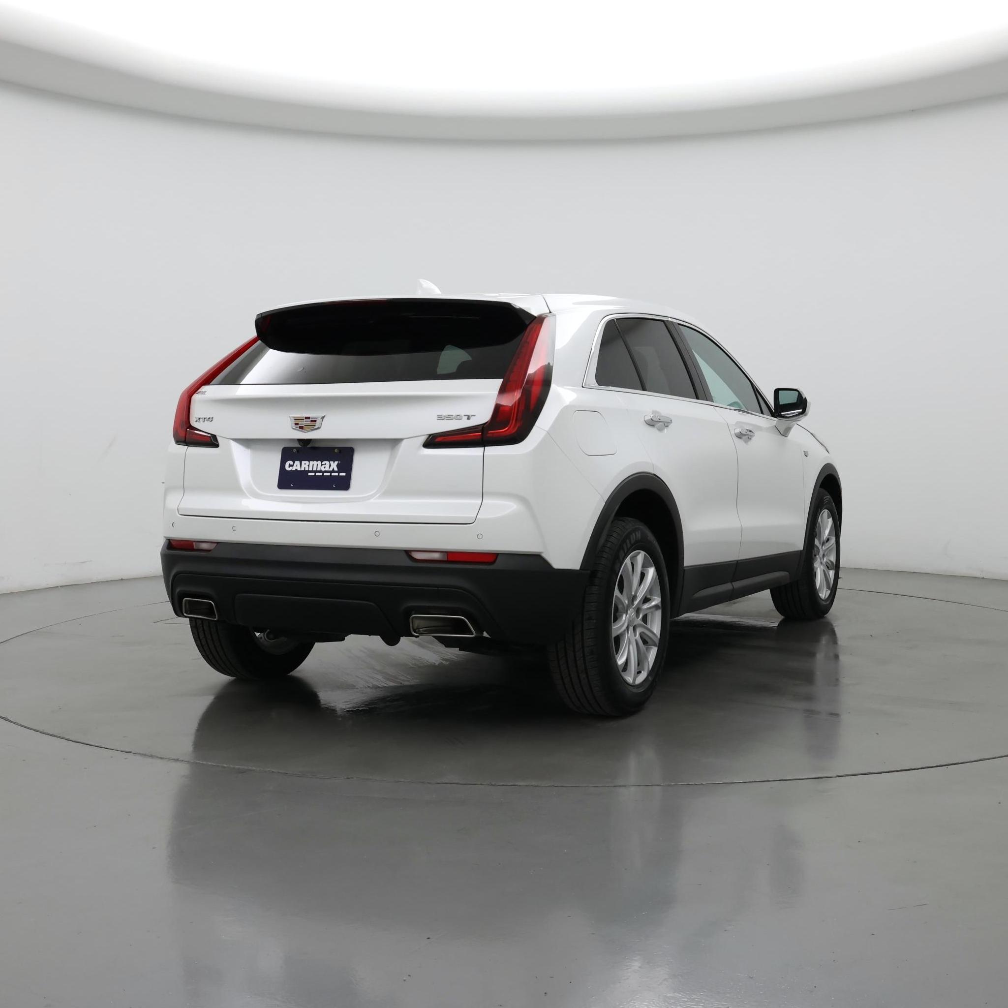 Thumbnail: 2023 Cadillac XT4 - 8