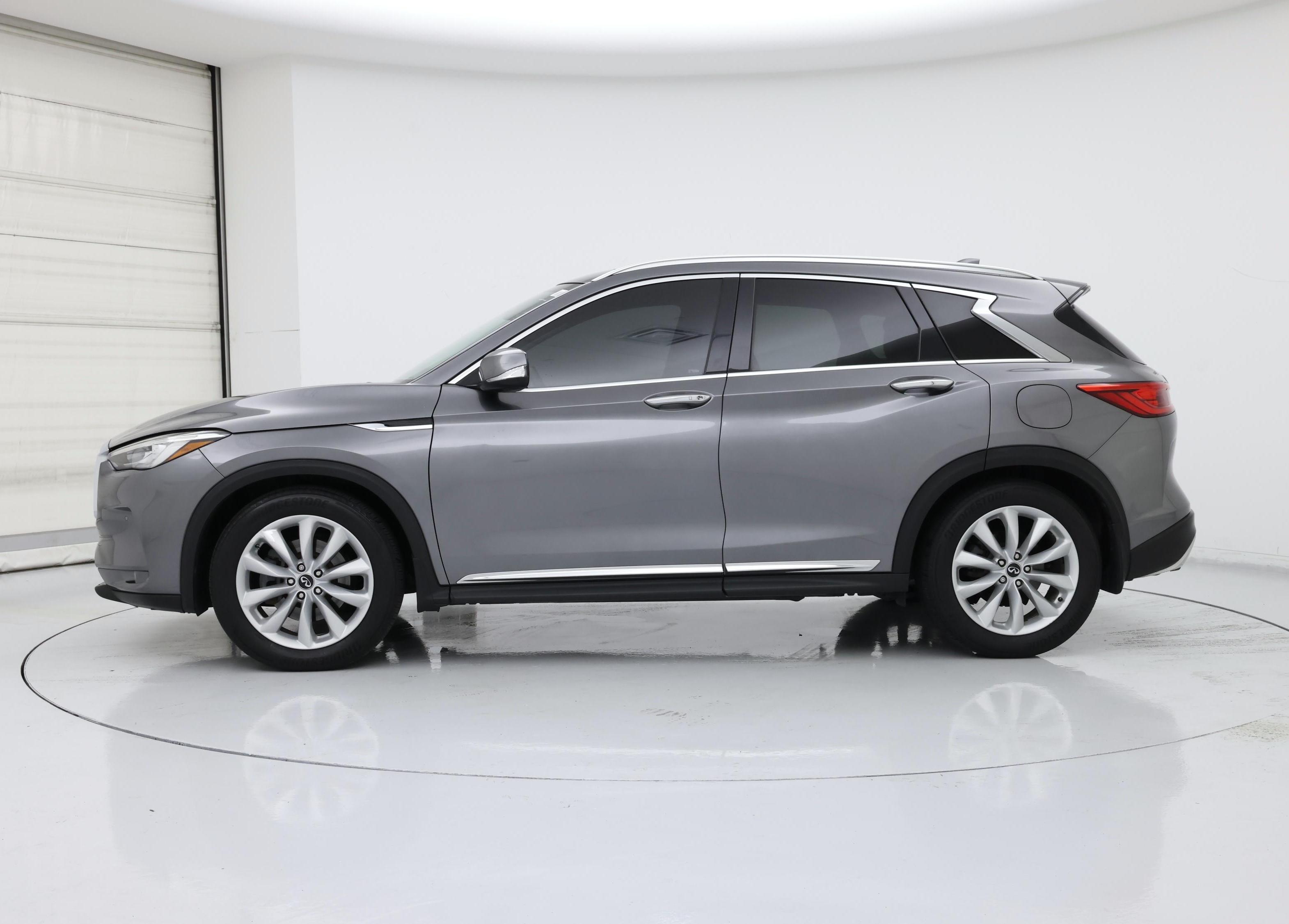 Thumbnail: 2019 INFINITI QX50 - 3