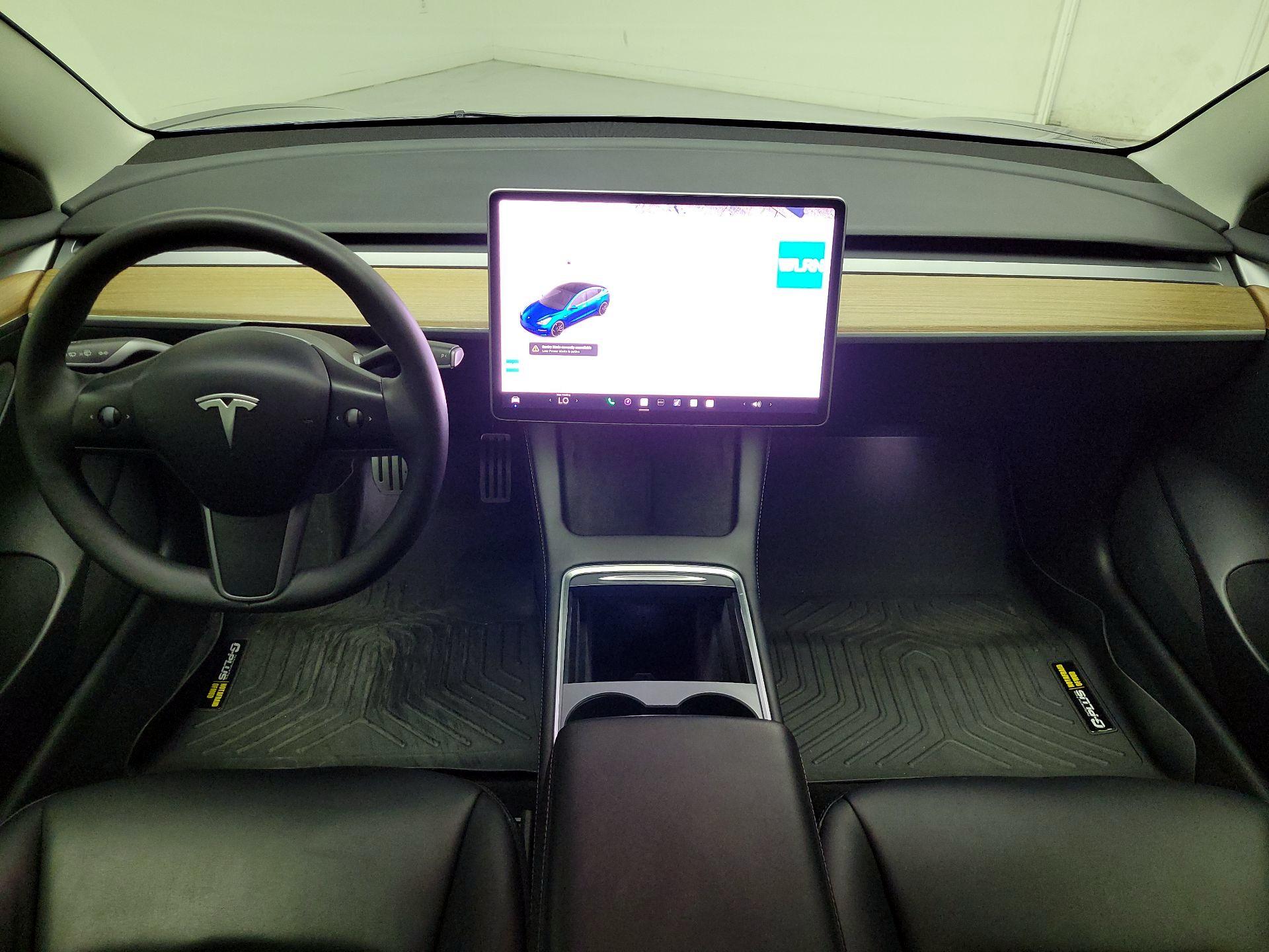 Thumbnail: 2023 Tesla Model 3 - 8