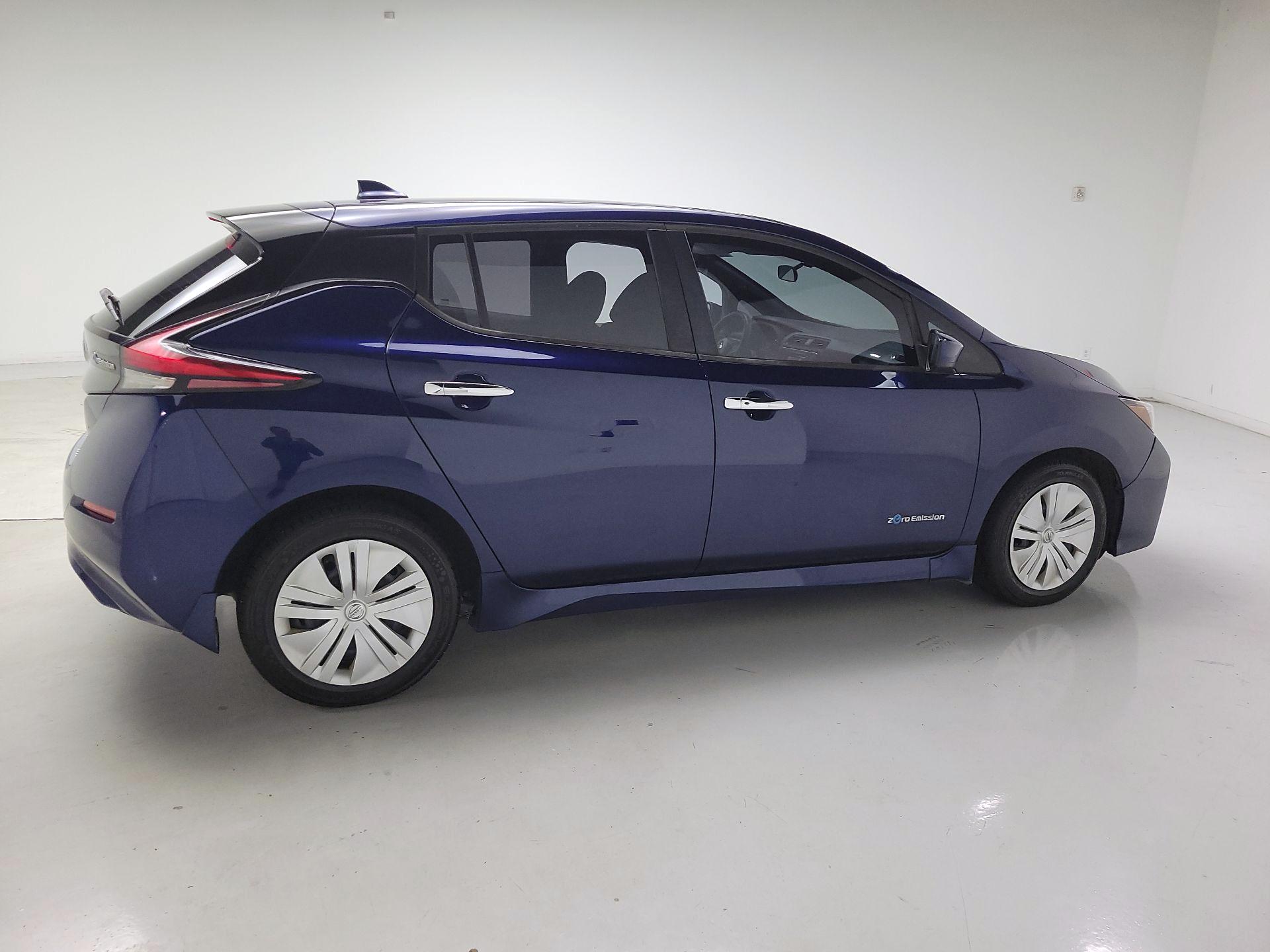 Thumbnail: 2019 Nissan Leaf - 4