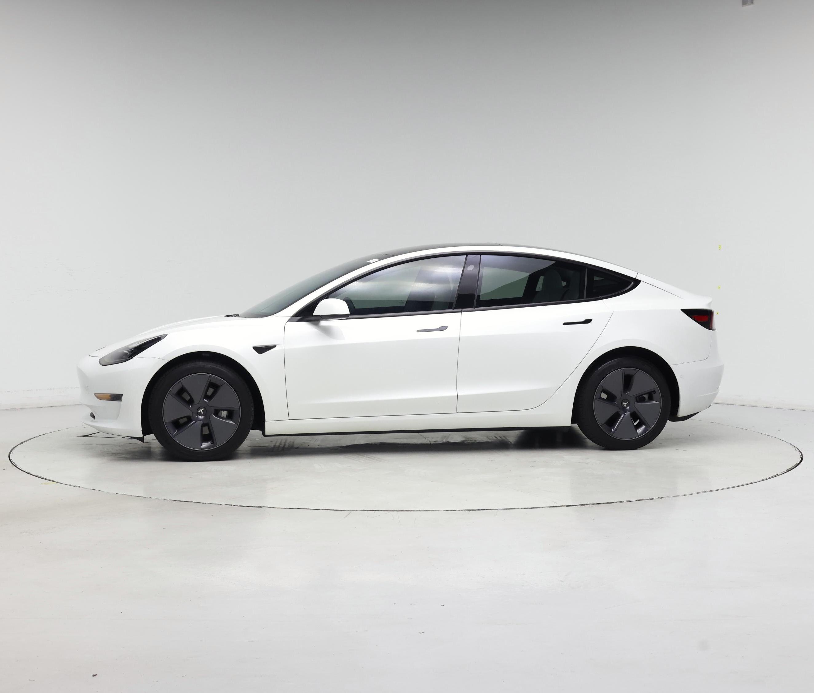 Thumbnail: 2022 Tesla Model 3 - 3