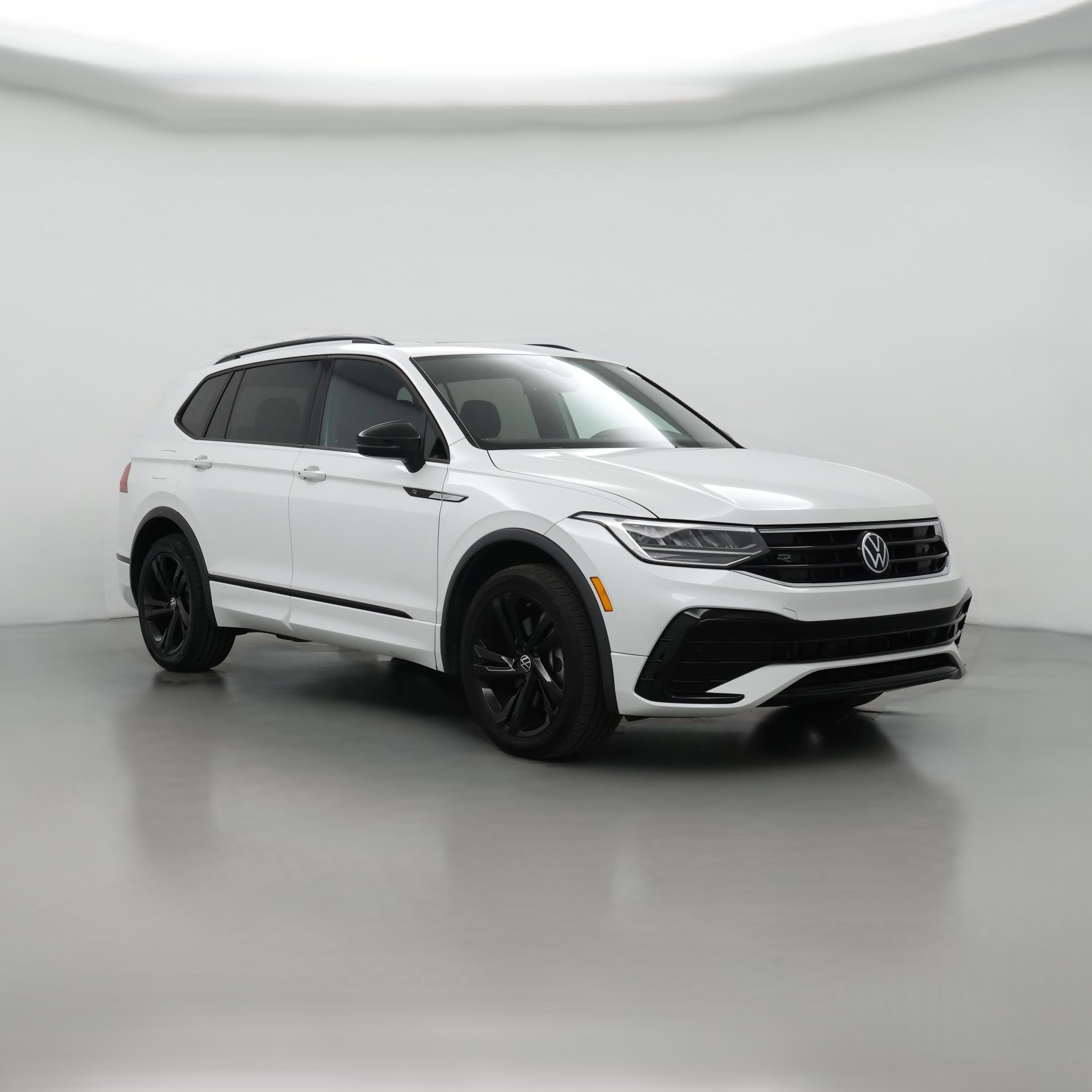 Thumbnail: 2023 Volkswagen Tiguan - 1