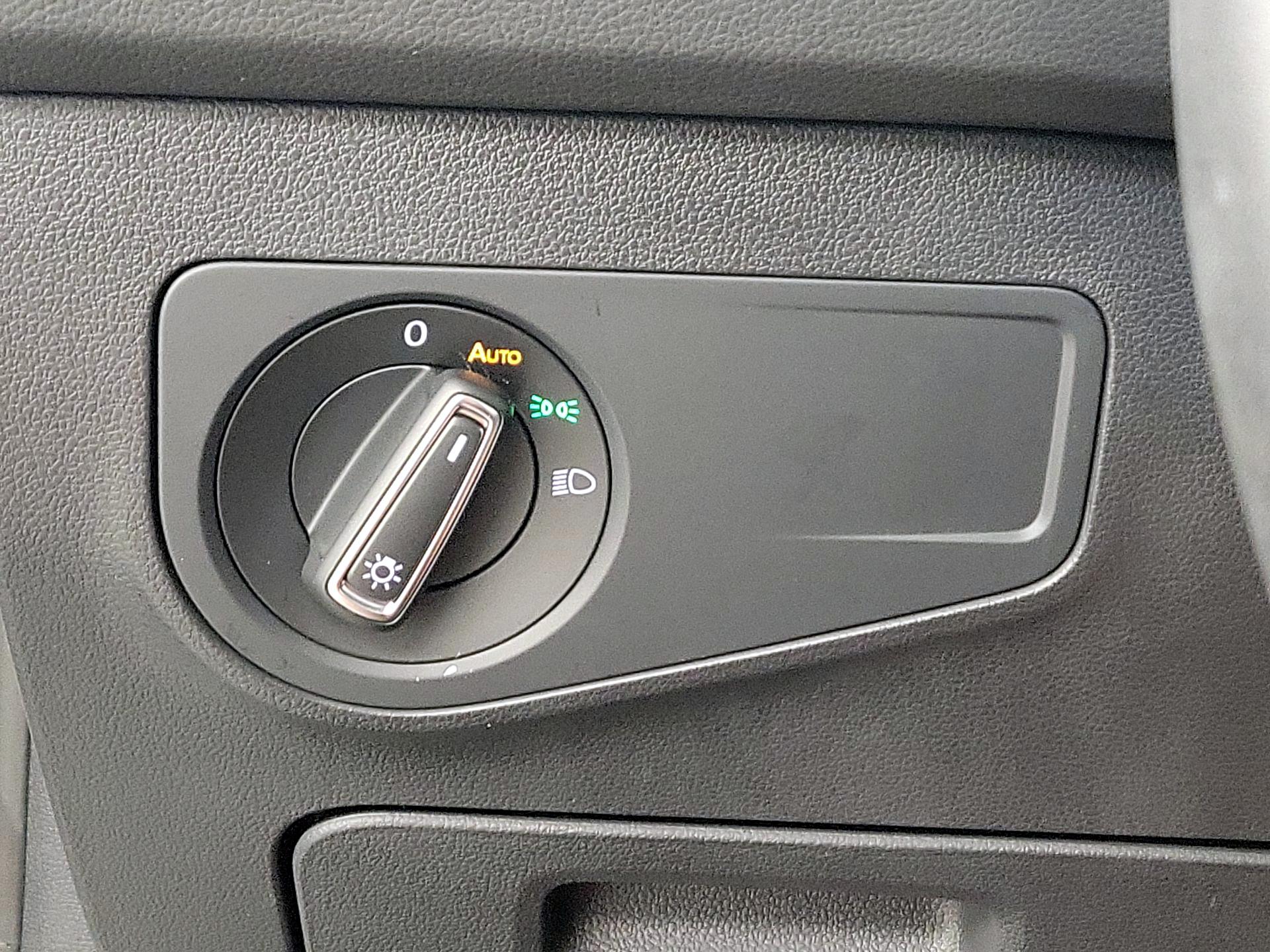 Thumbnail: 2023 Volkswagen Tiguan - 13