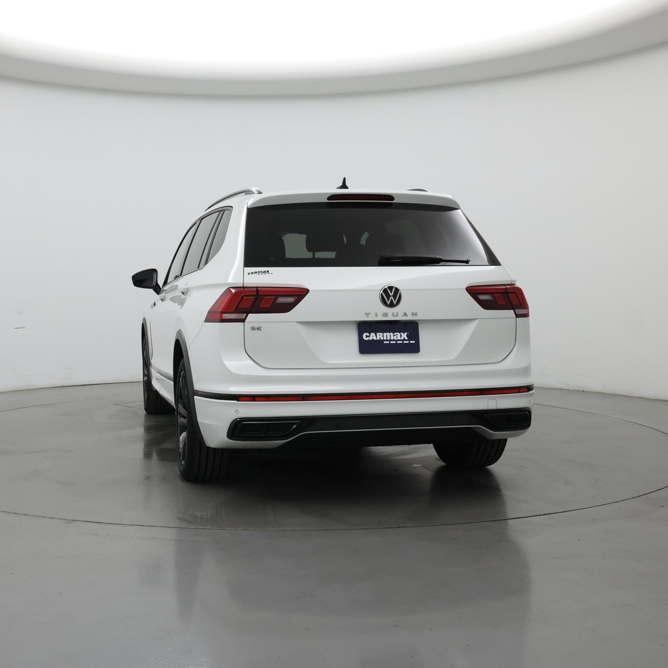 Thumbnail: 2023 Volkswagen Tiguan - 6