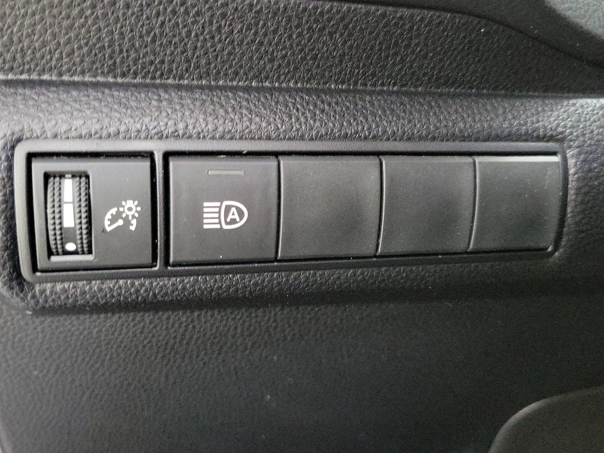 Thumbnail: 2022 Toyota Corolla - 13