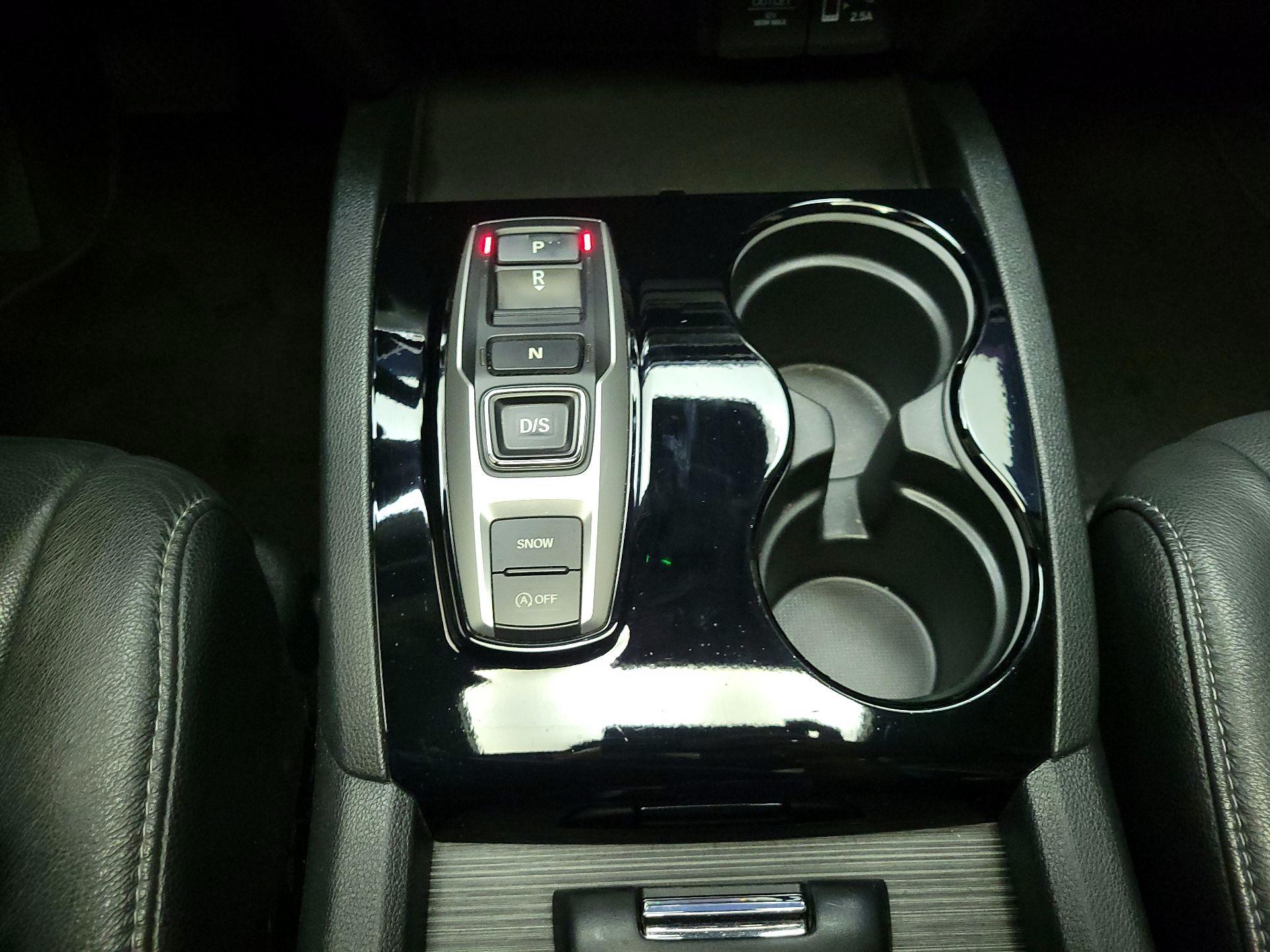 Thumbnail: 2022 Honda Pilot - 16