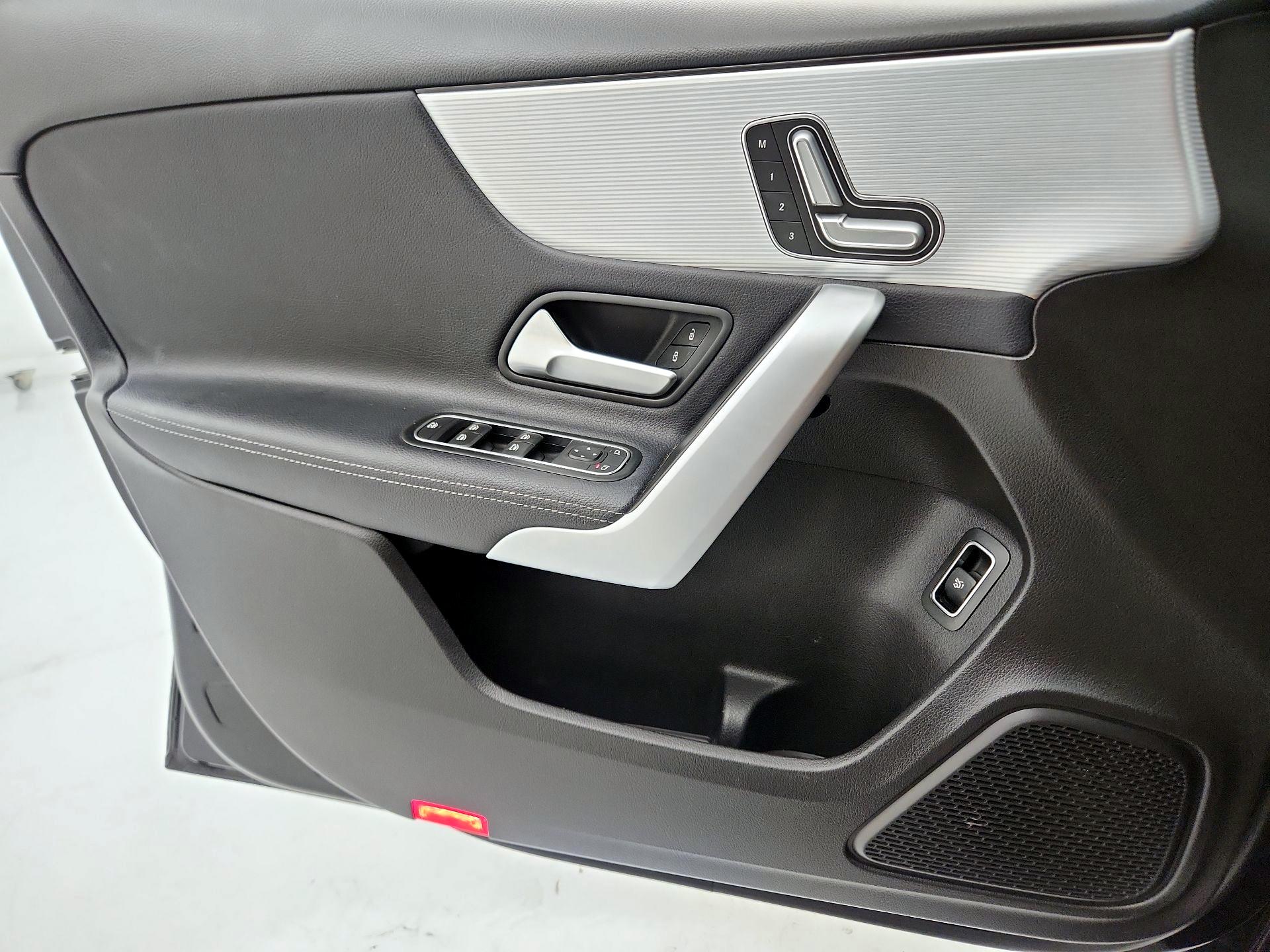 Thumbnail: 2020 Mercedes-Benz A-Class - 12