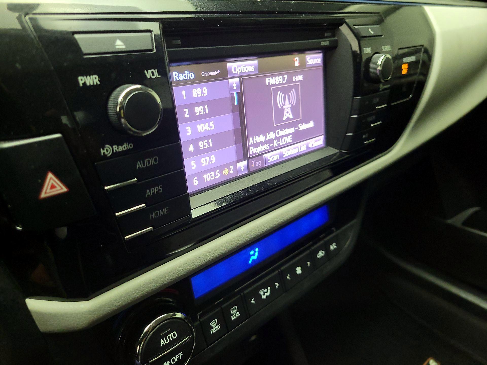 Thumbnail: 2016 Toyota Corolla - 13