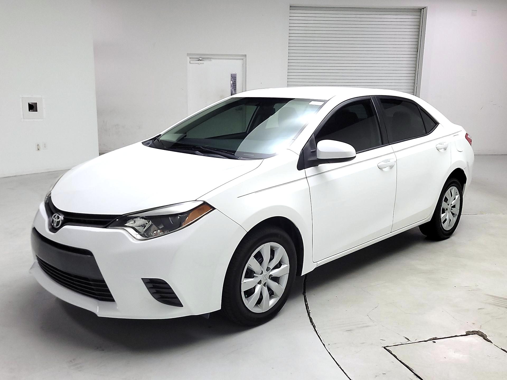 Thumbnail: 2016 Toyota Corolla - 3