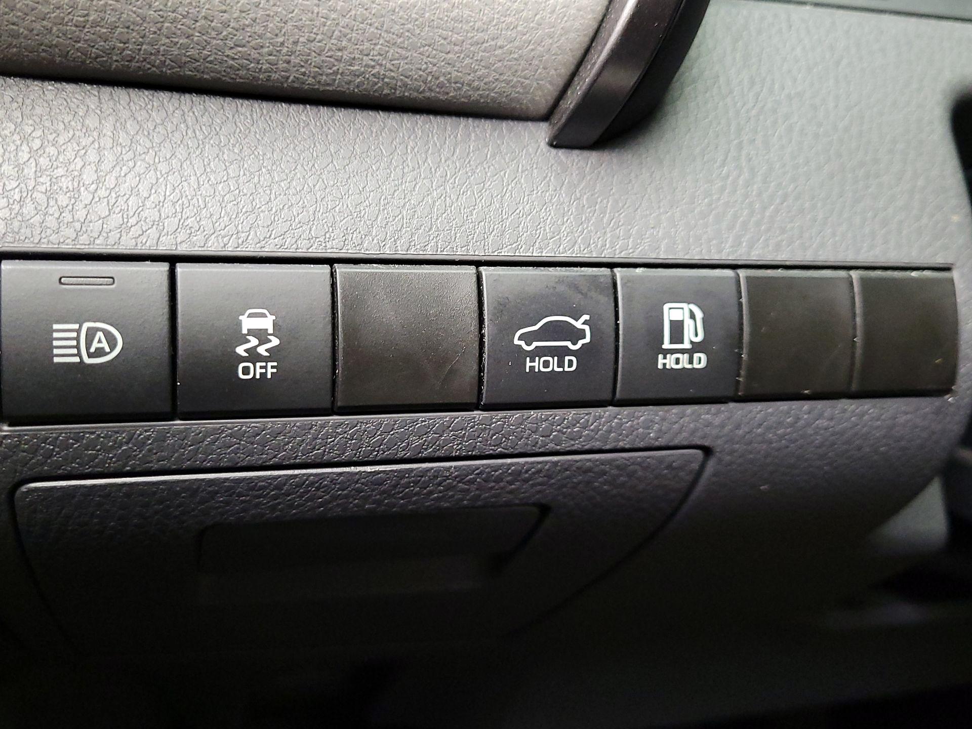 Thumbnail: 2024 Toyota Camry - 11