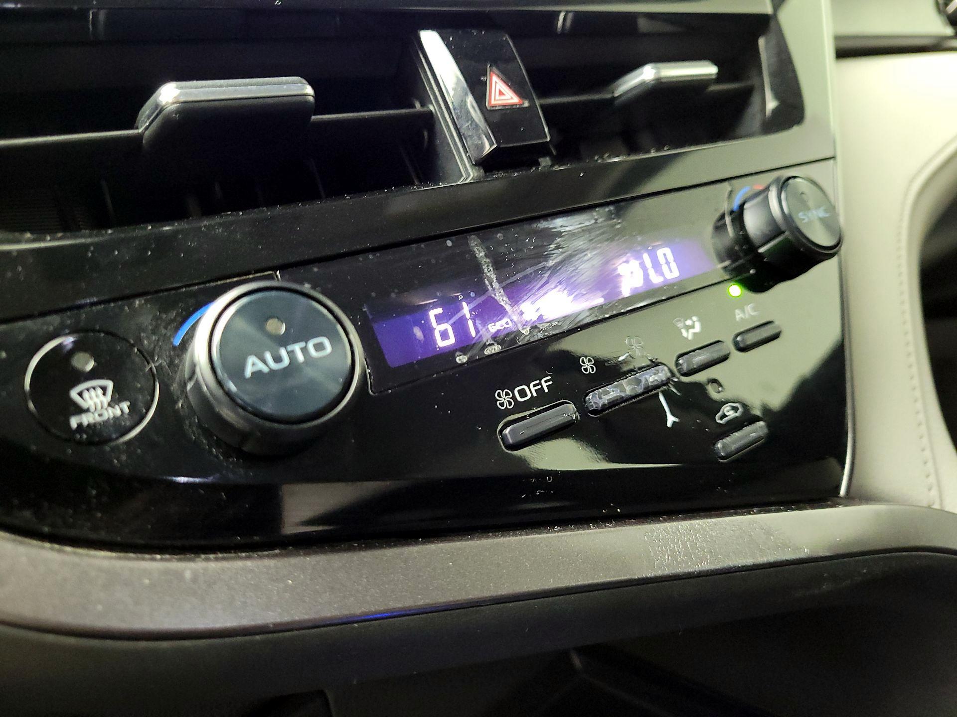 Thumbnail: 2024 Toyota Camry - 14