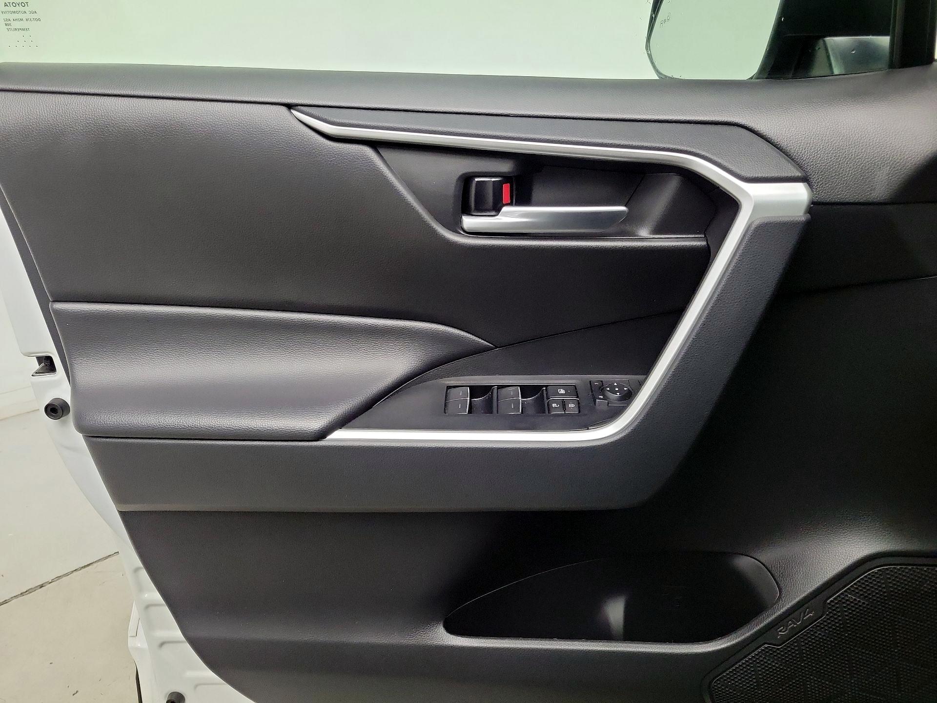 Thumbnail: 2023 Toyota RAV4 - 12