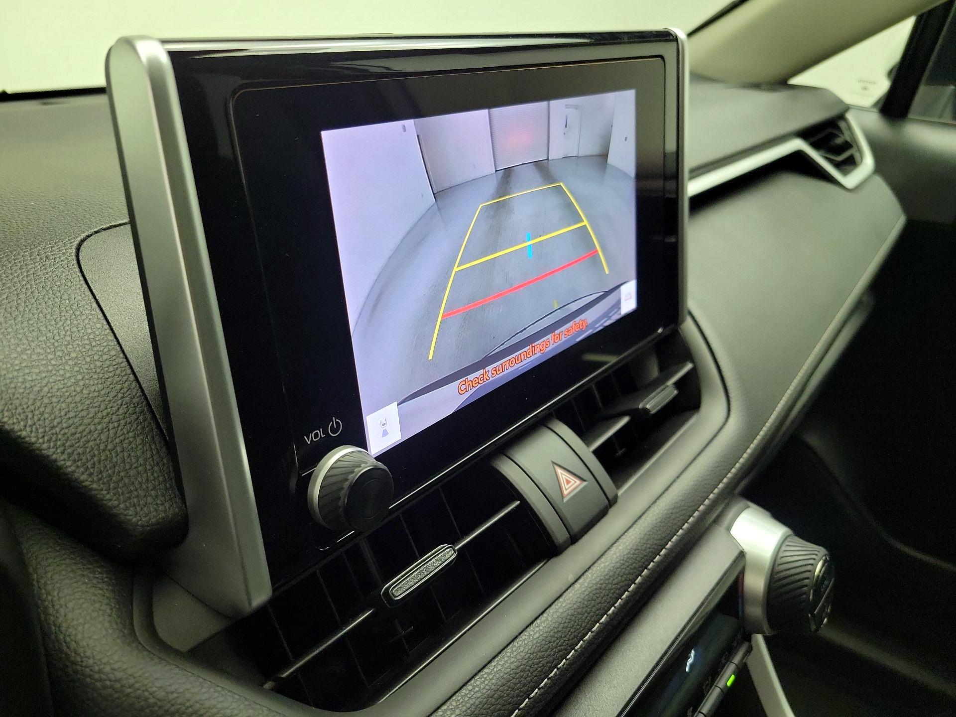 Thumbnail: 2023 Toyota RAV4 - 15