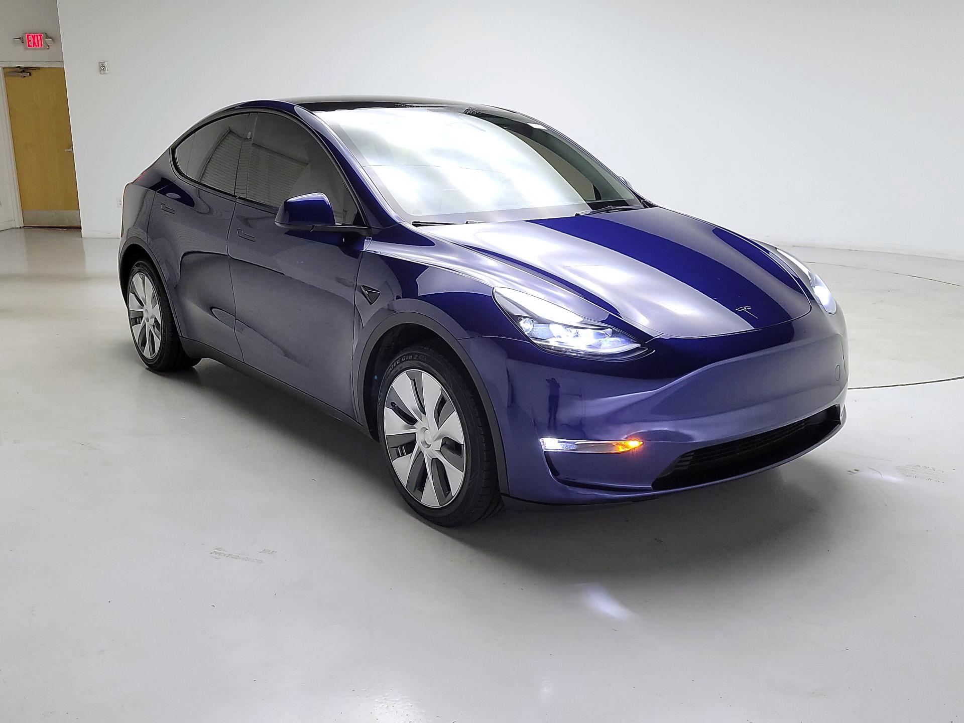 Thumbnail: 2023 Tesla Model Y - 1