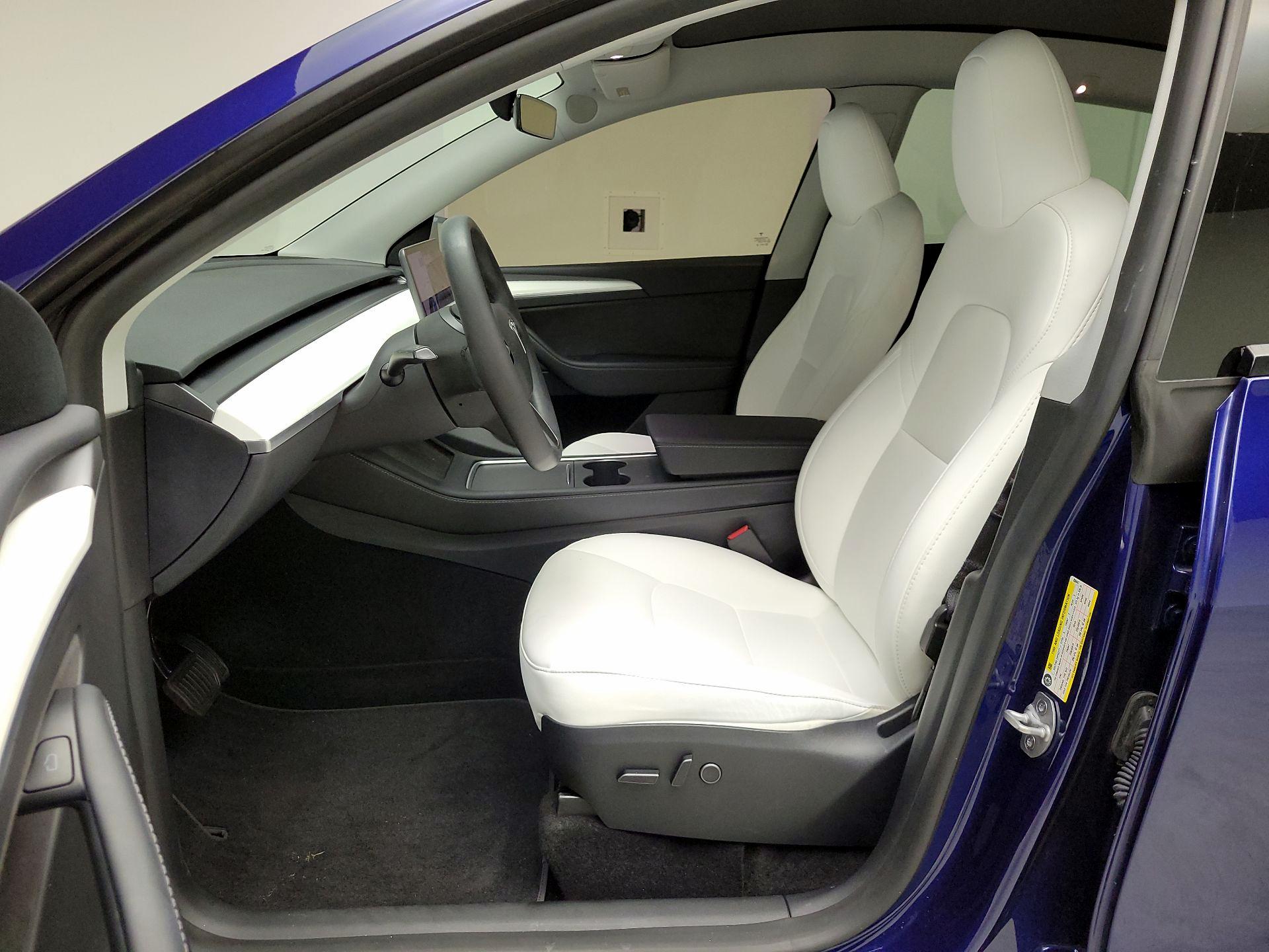 Thumbnail: 2023 Tesla Model Y - 9