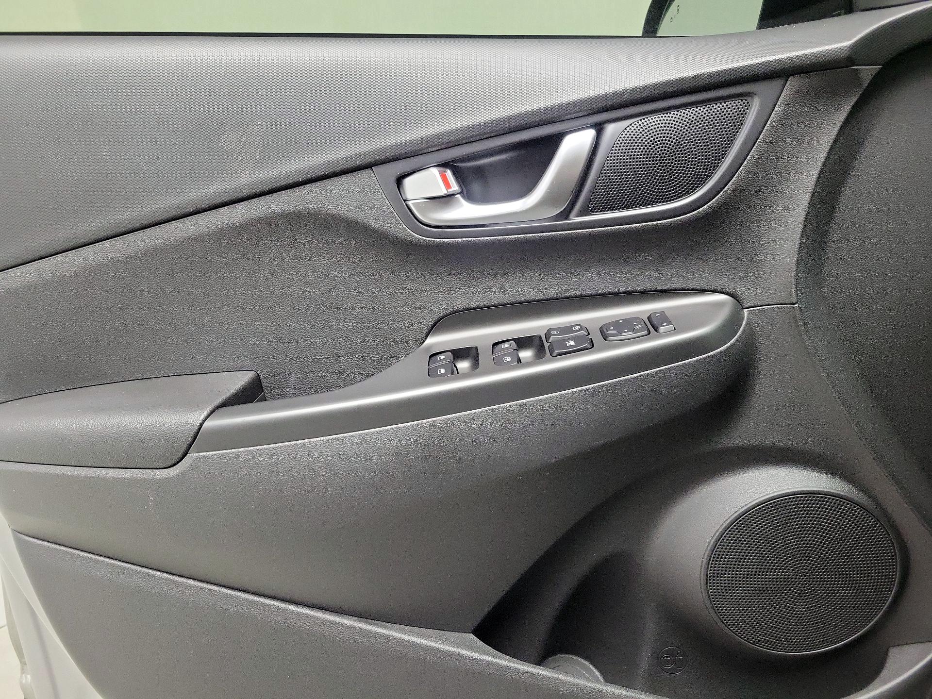 Thumbnail: 2023 Hyundai Kona - 12