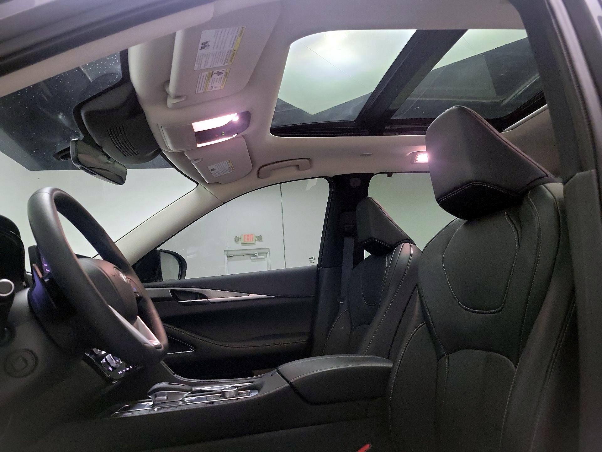 Thumbnail: 2025 INFINITI QX60 - 19