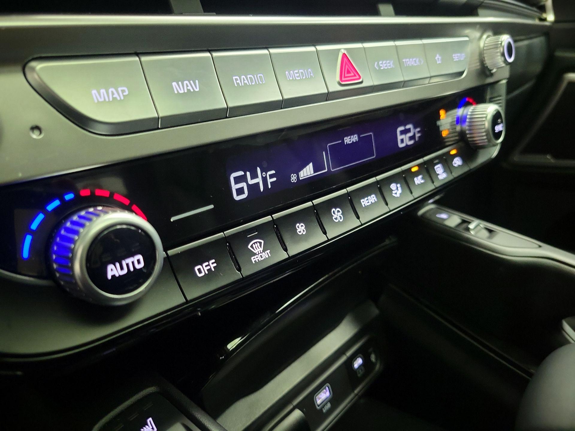 Thumbnail: 2025 Kia Telluride - 17