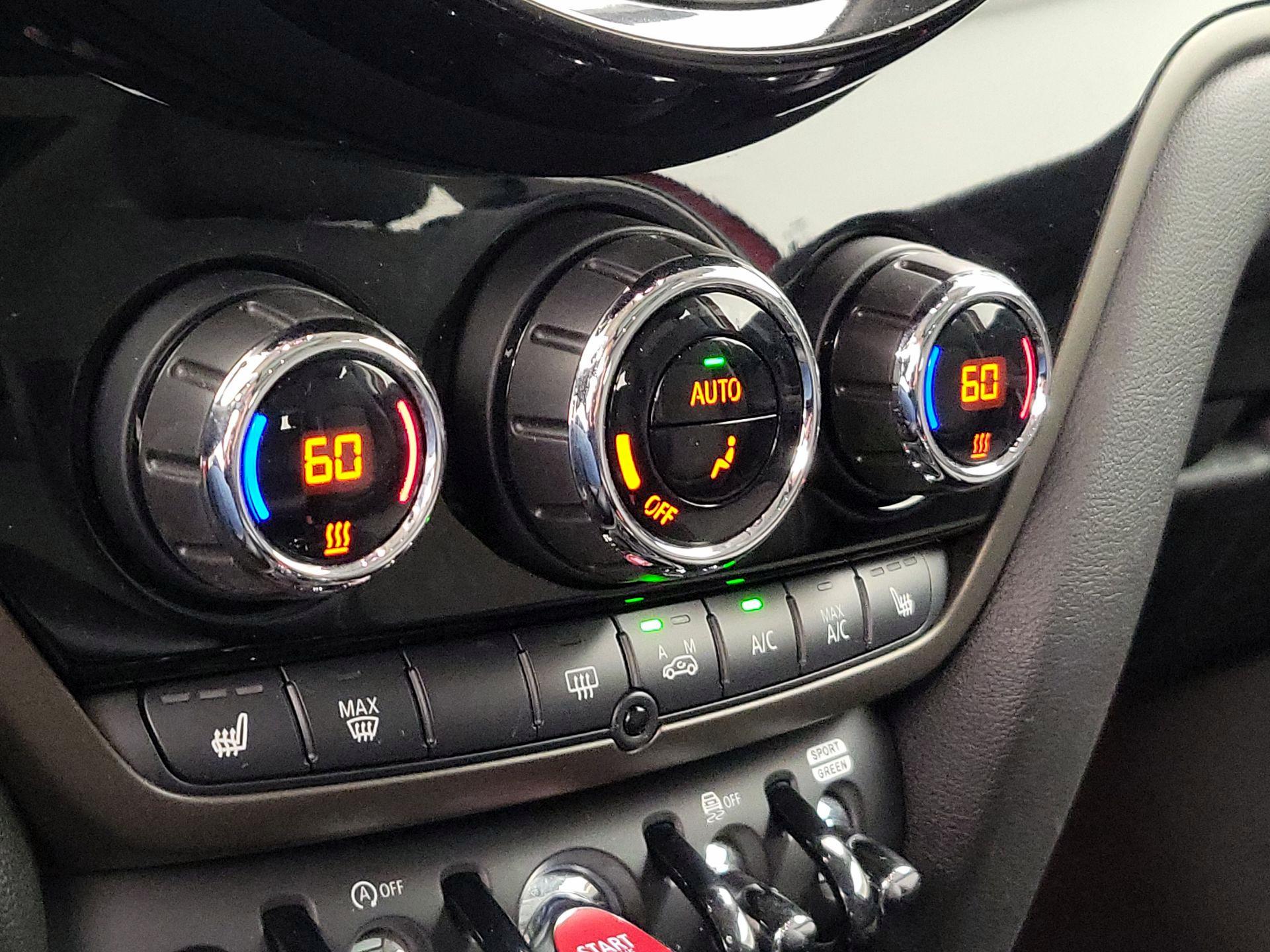 Thumbnail: 2022 MINI Cooper Countryman - 17