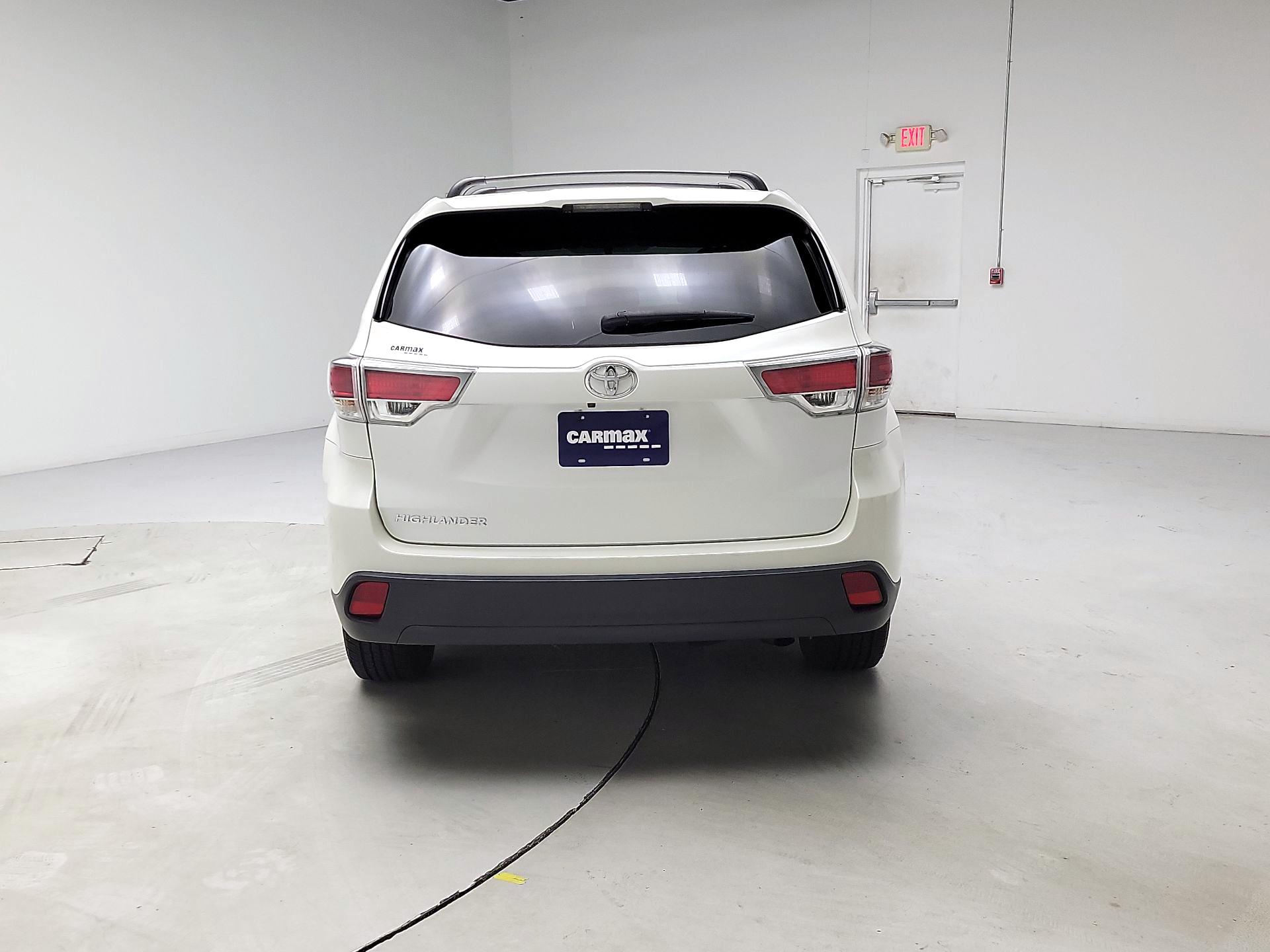 Thumbnail: 2016 Toyota Highlander - 6